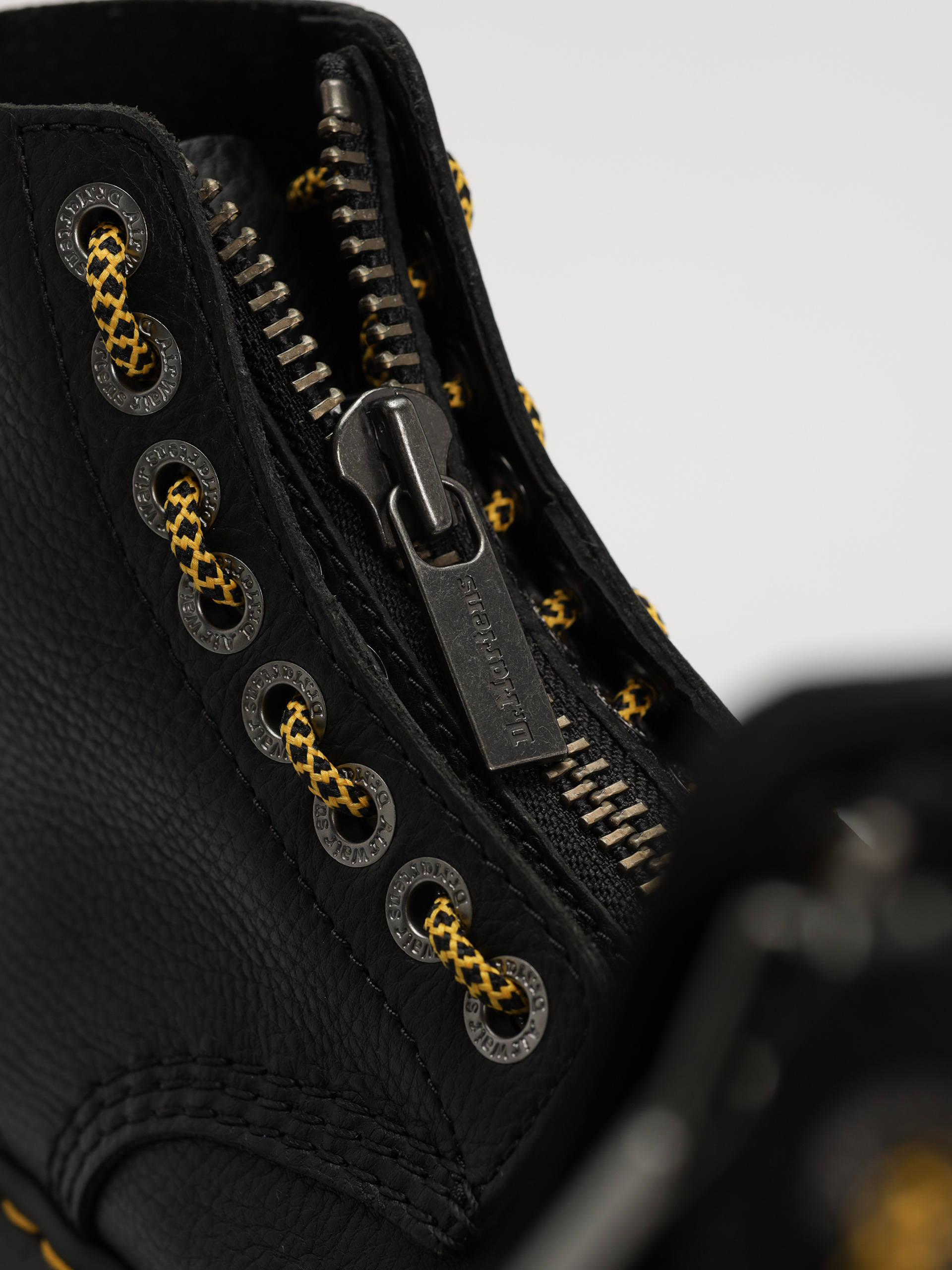 Dr. Martens Sinclair Max Wmn Schuhe (black pisa)