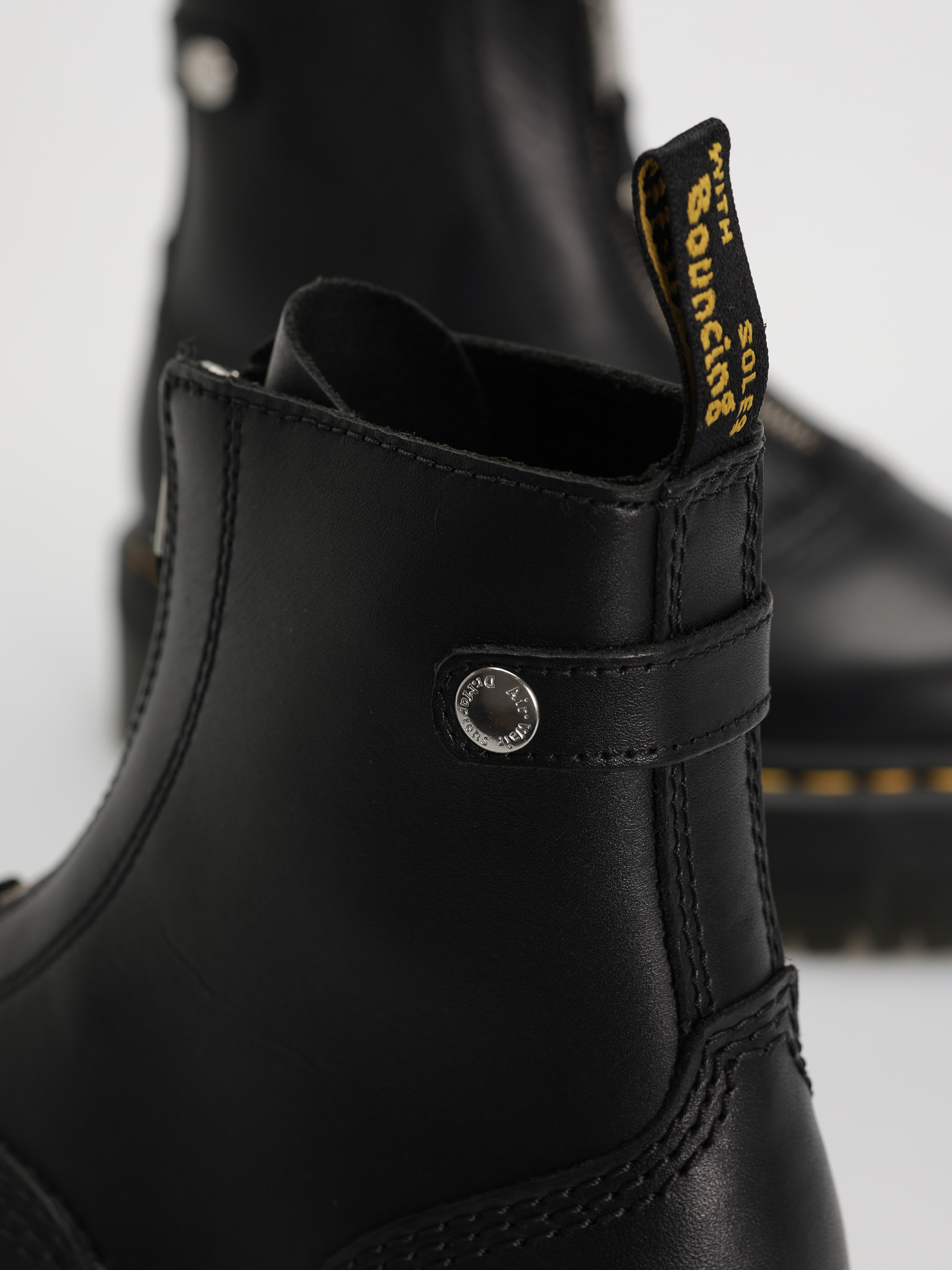 Dr. Martens Jetta Wmn Shoes (black sendal)