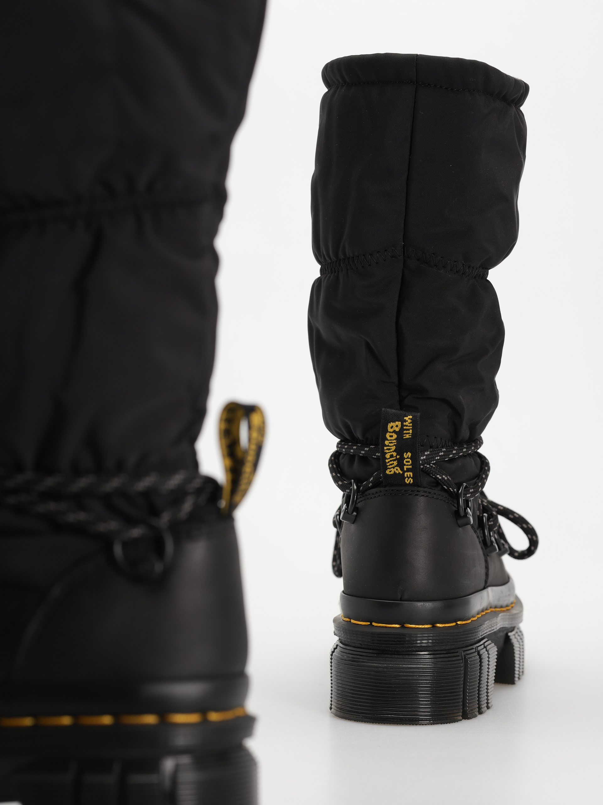 Dr. Martens Audrick Padded Hi Wmn Shoes (black snowplow wp/soft poly)