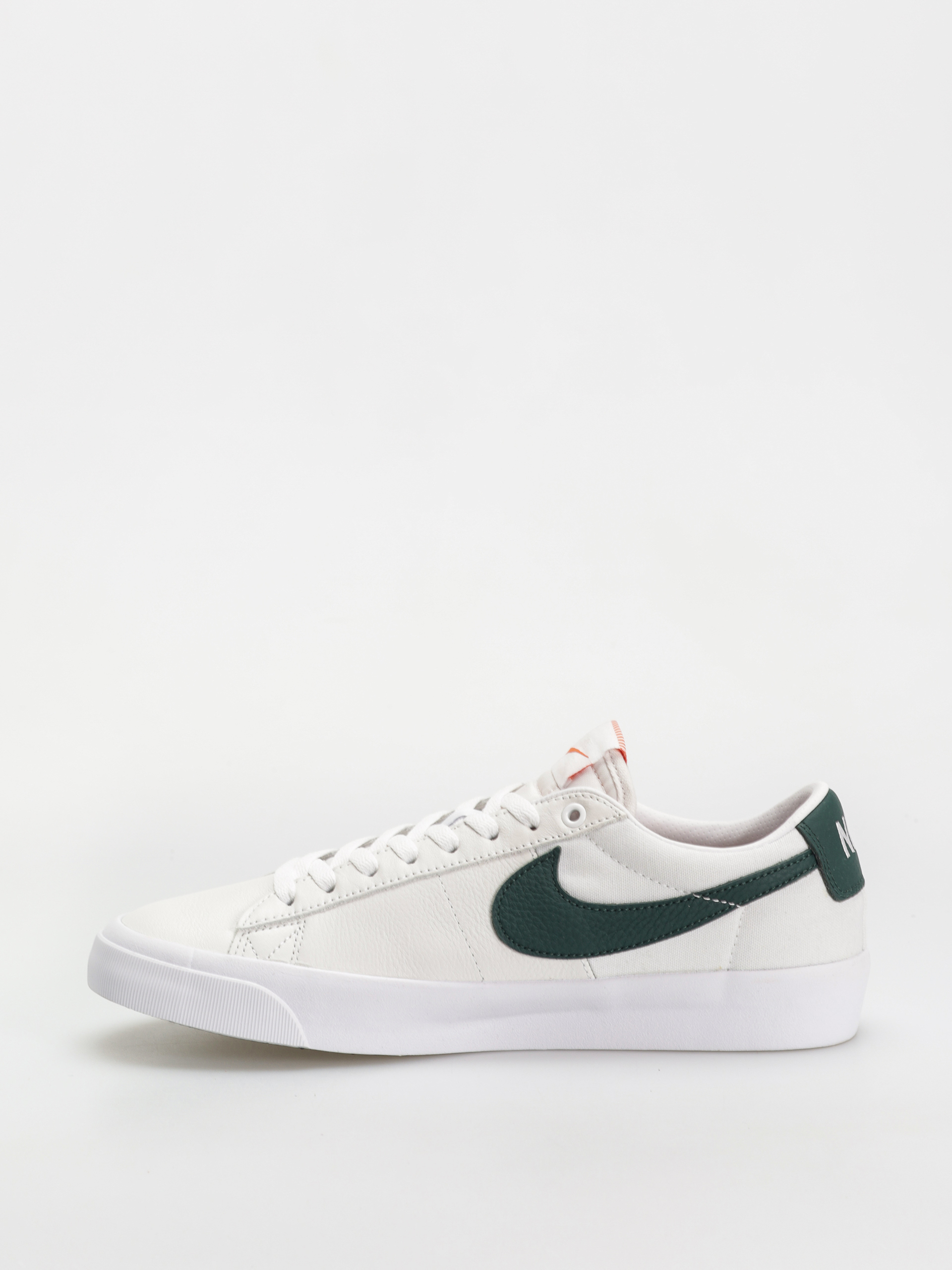 Nike SB Zoom Blazer Low Pro Gt Iso Shoes (white/pro green white pro green)