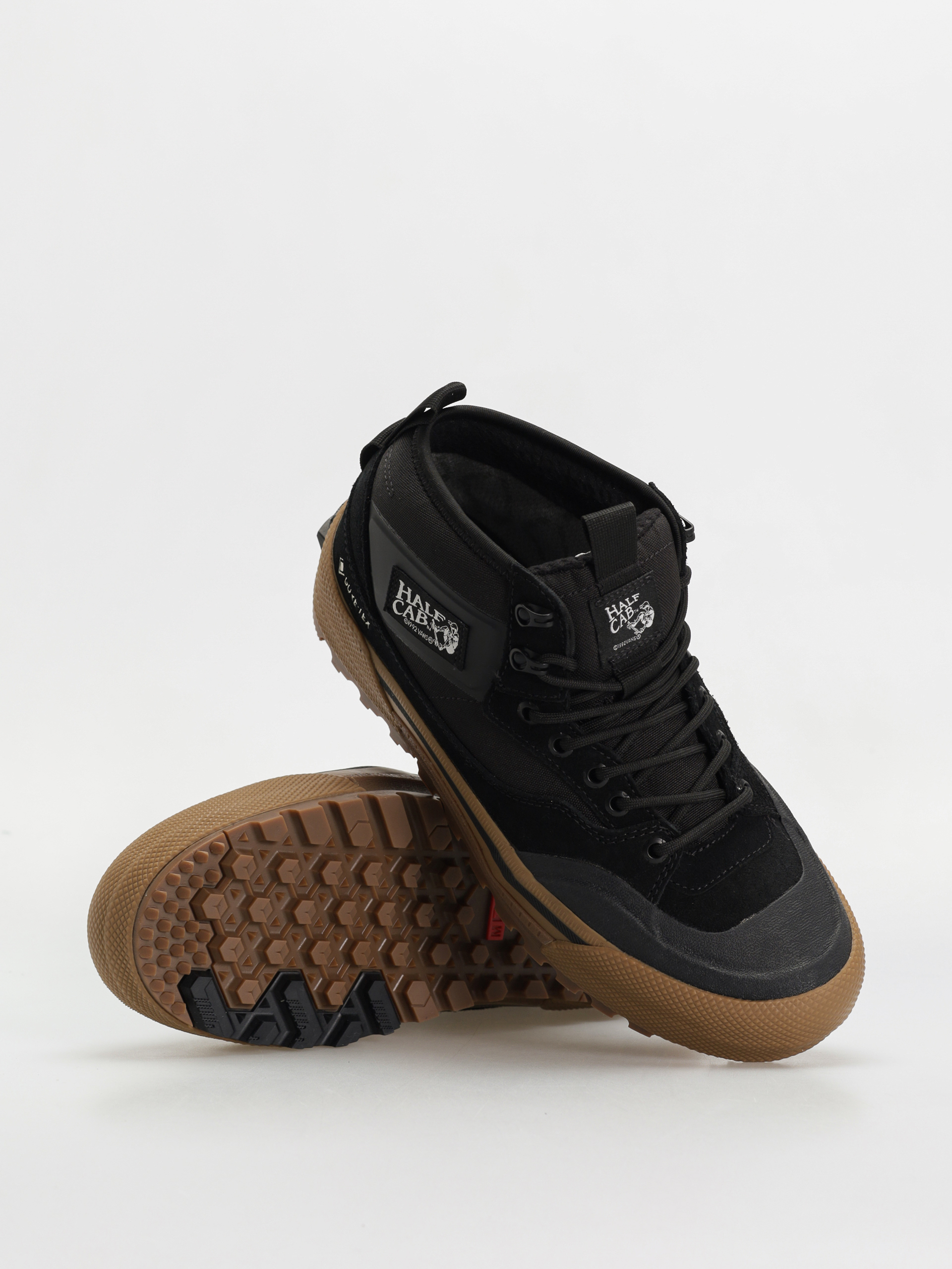 Vans Half Cab Gore Tex MTE Shoes (black/gum)
