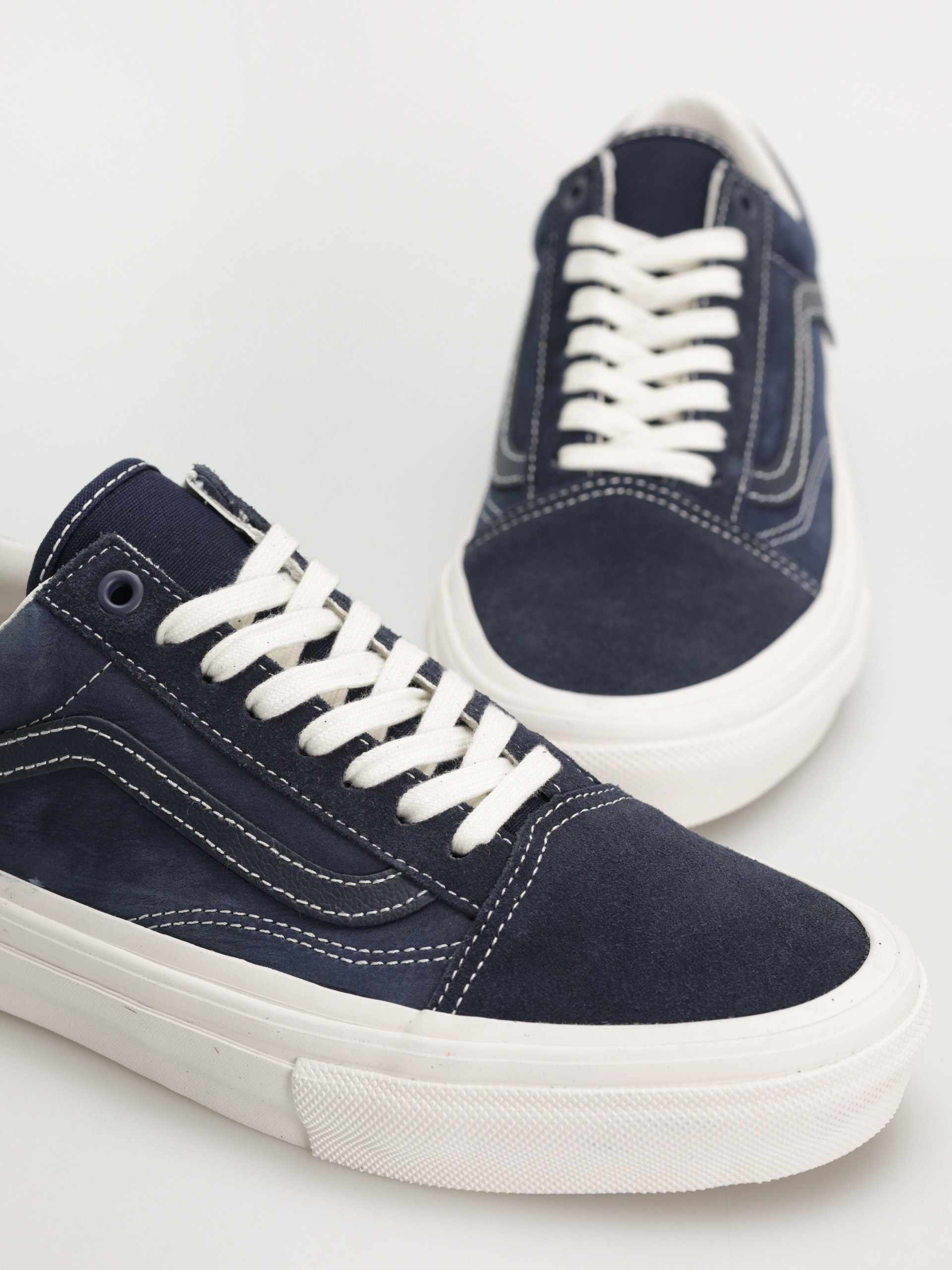 Vans Skate Old Skool Shoes (wrapped deep navy/vintage white)