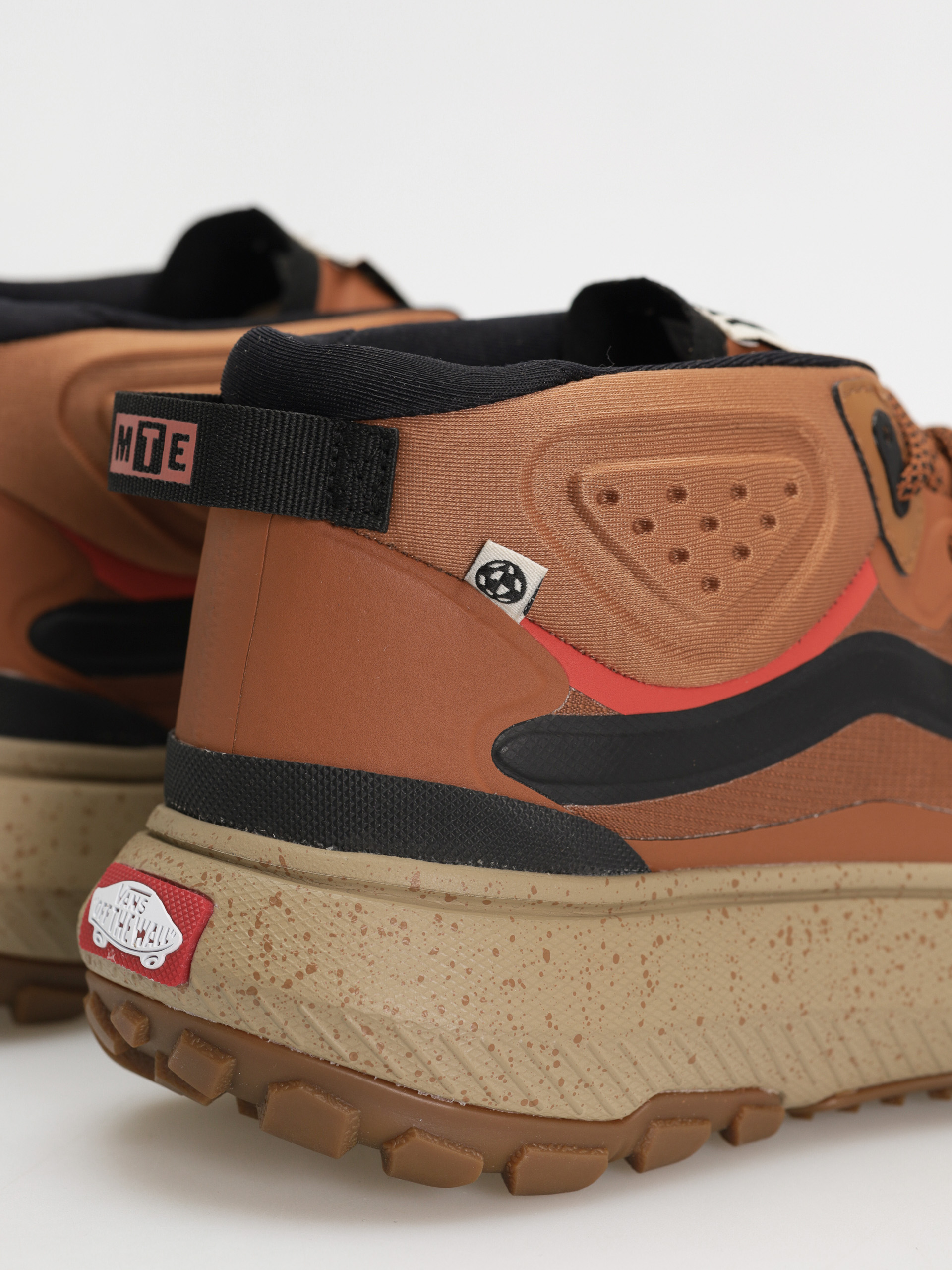 Vans Crosspath Mid MTE Schuhe (glazed ginger)