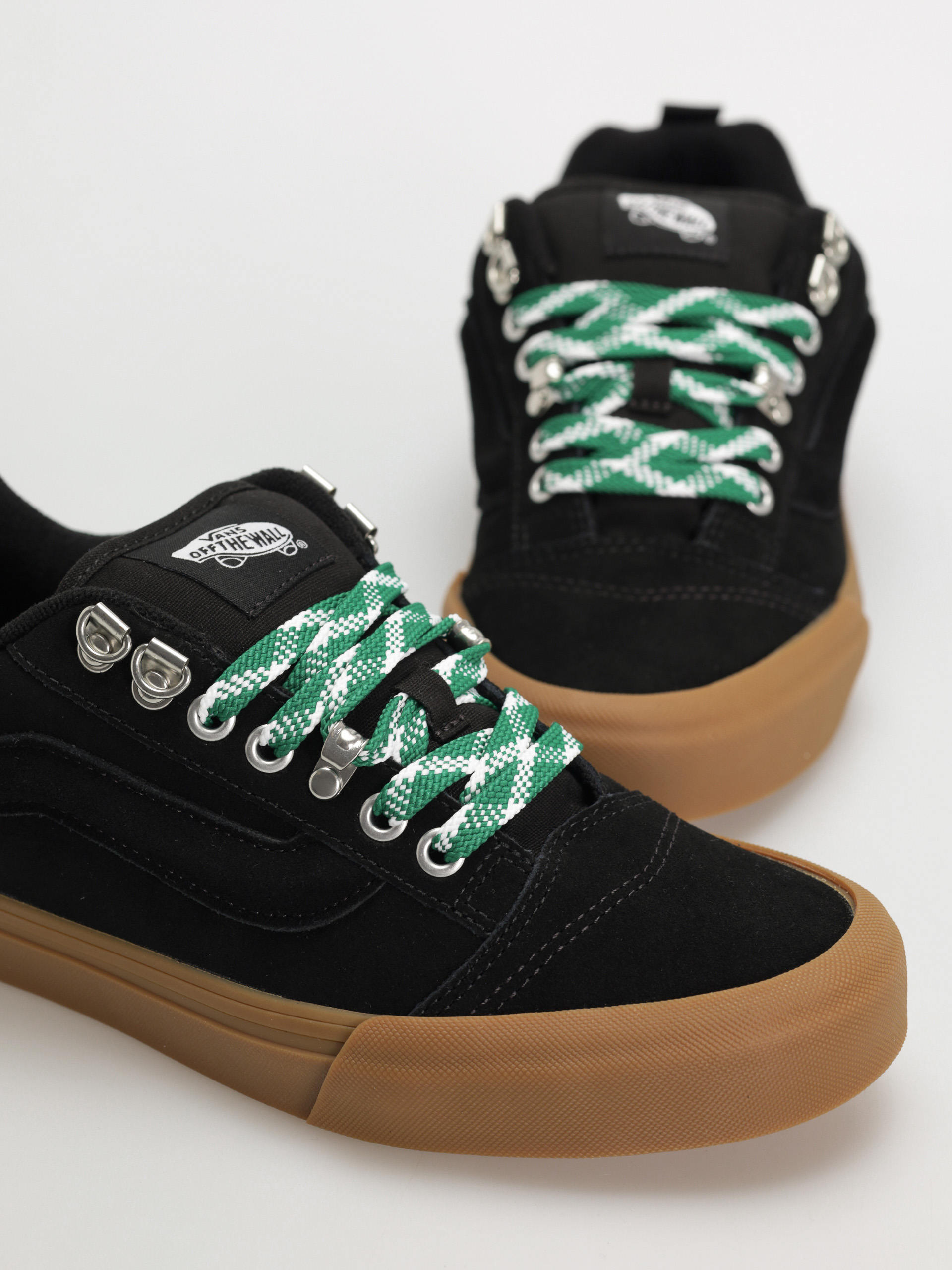 Vans Knu Skool Shoes (knu vintage black/gum)