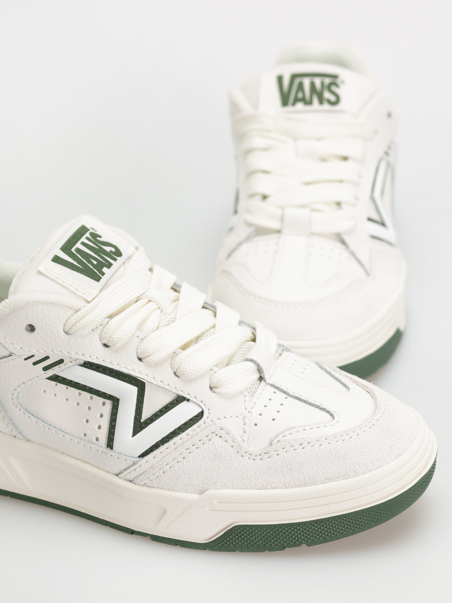 Vans Upland Shoes (vintage sport douglas fir)