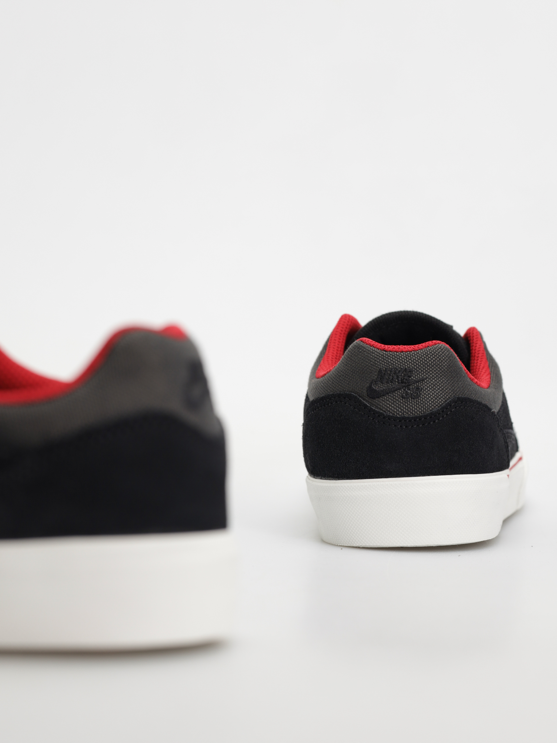 Nike SB Malor Schuhe (black/gym red black anthracite)