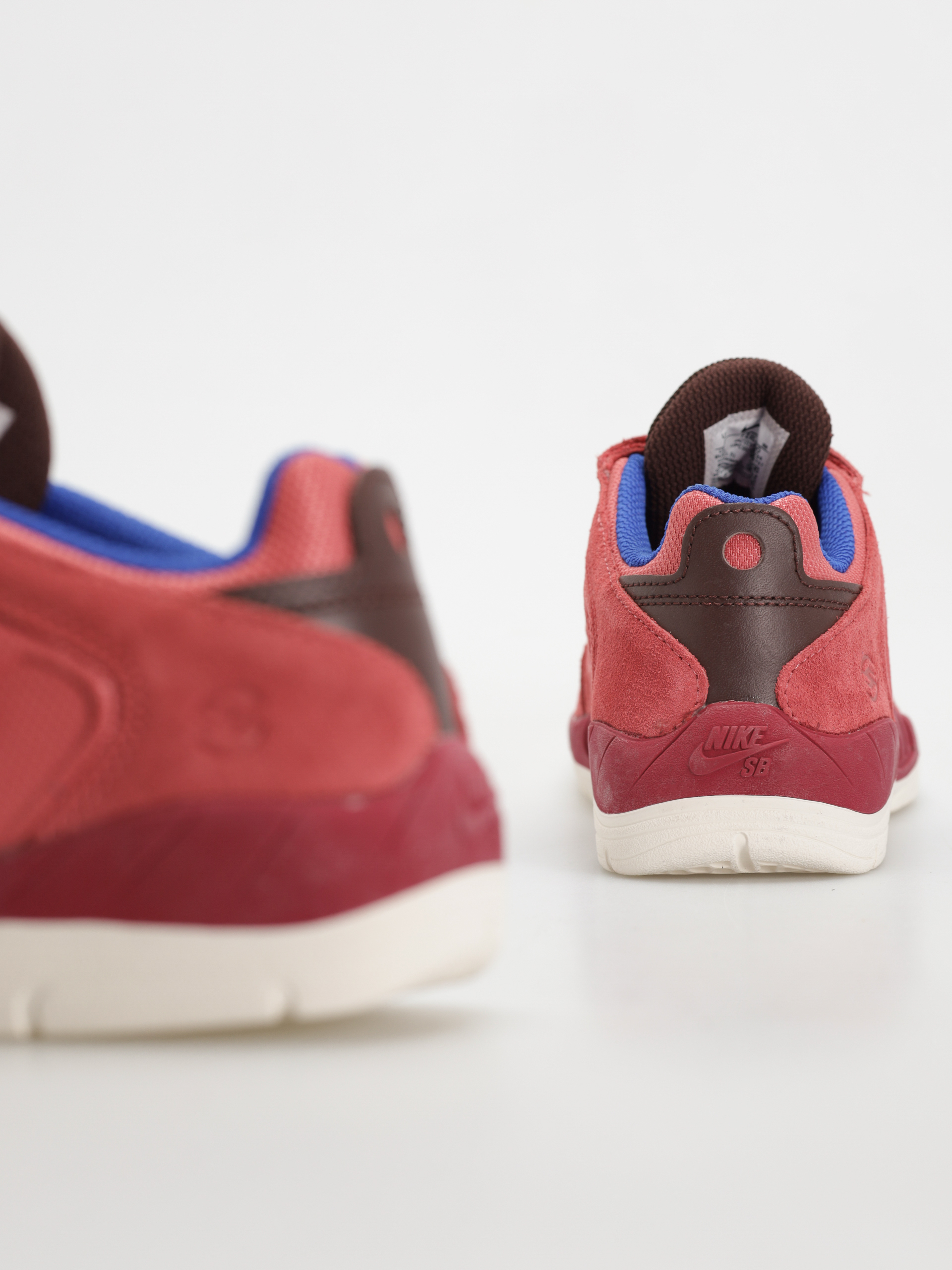 Nike SB Vertebrae Shoes (adobe/melon tint earth noble red)