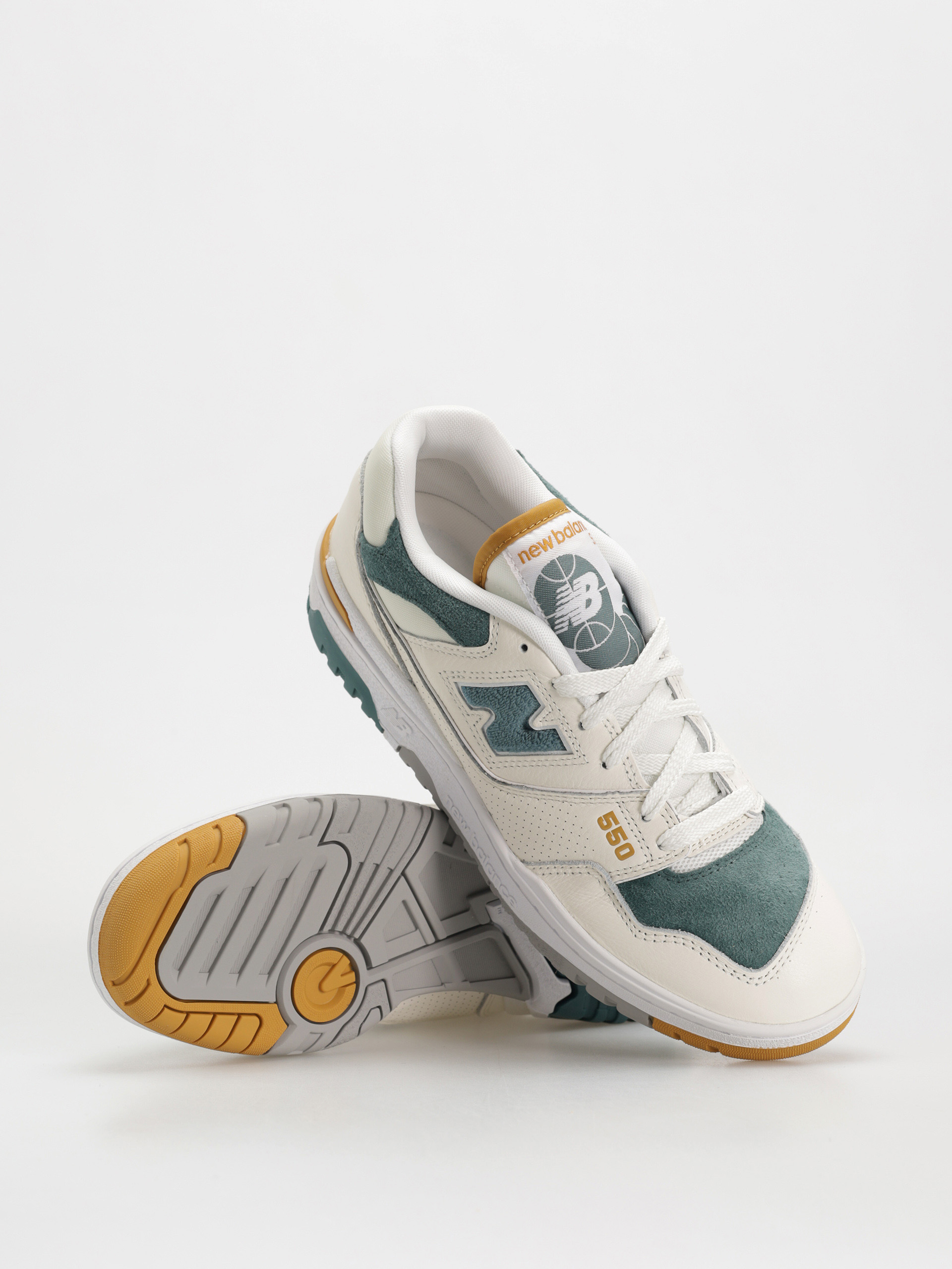 New Balance 550 Shoes (white)