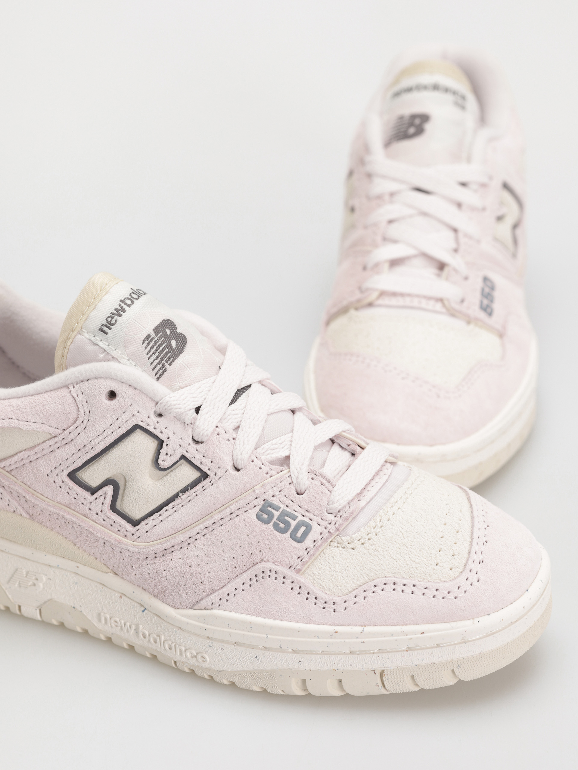 New Balance 550 Wmn Schuhe (linen)