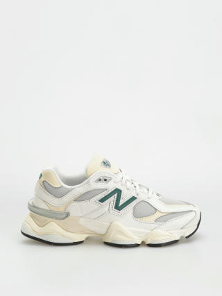 New Balance 9060 Shoes (sea salt)