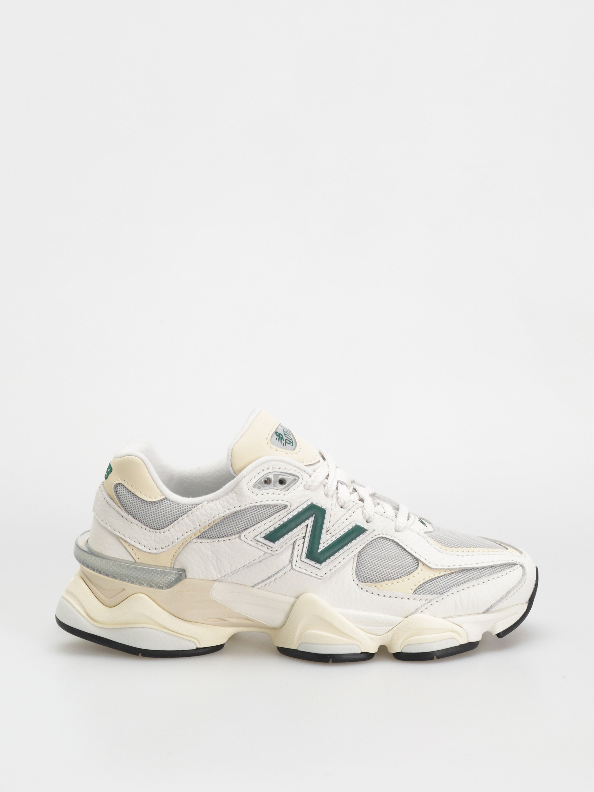 New Balance 9060 Shoes (sea salt)