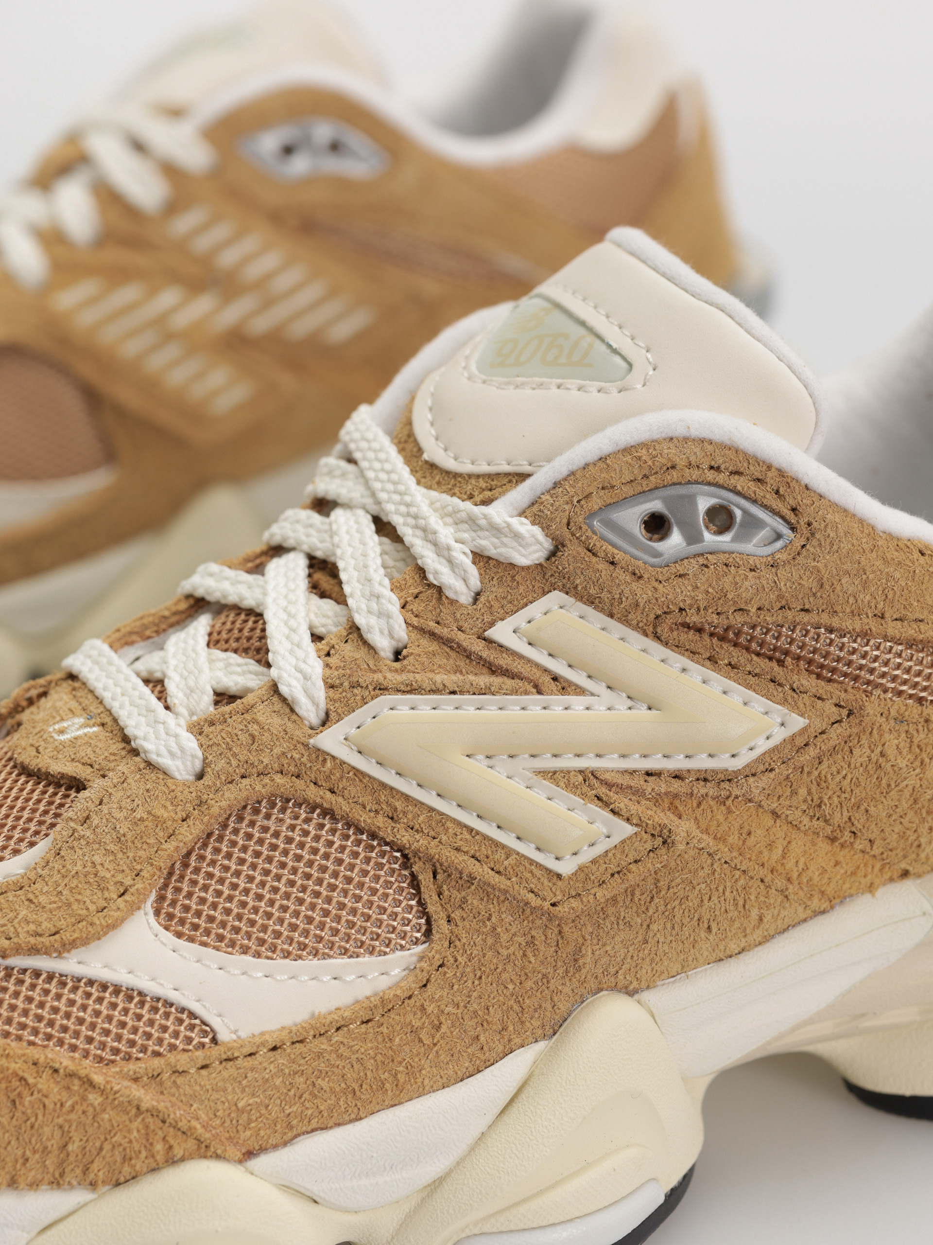 New Balance 9060 Shoes (great plains)