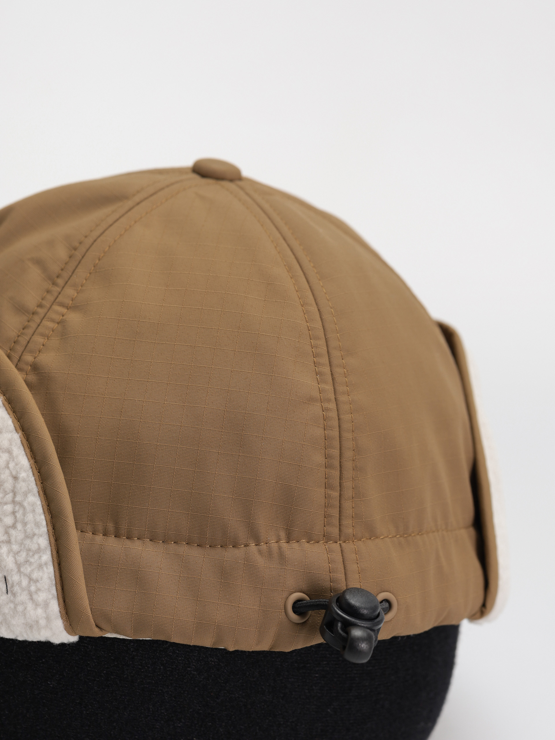 Columbia Cap Landroamer Ear Flap (delta)