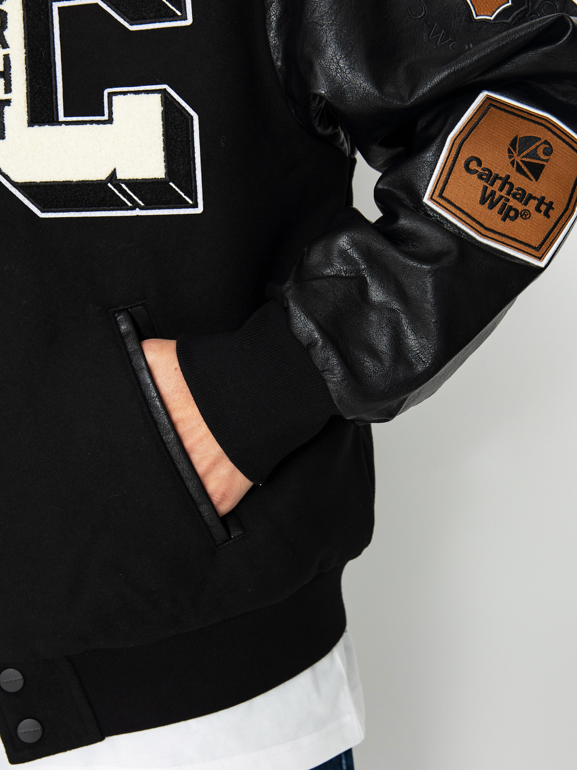 Carhartt WIP Jacket Brown Ducks Bomber (black/black)