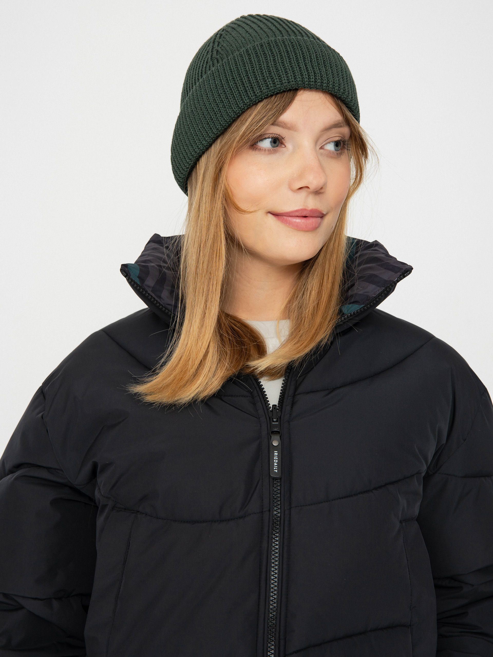 Iriedaily Jacket Paddy Short Wmn (black)