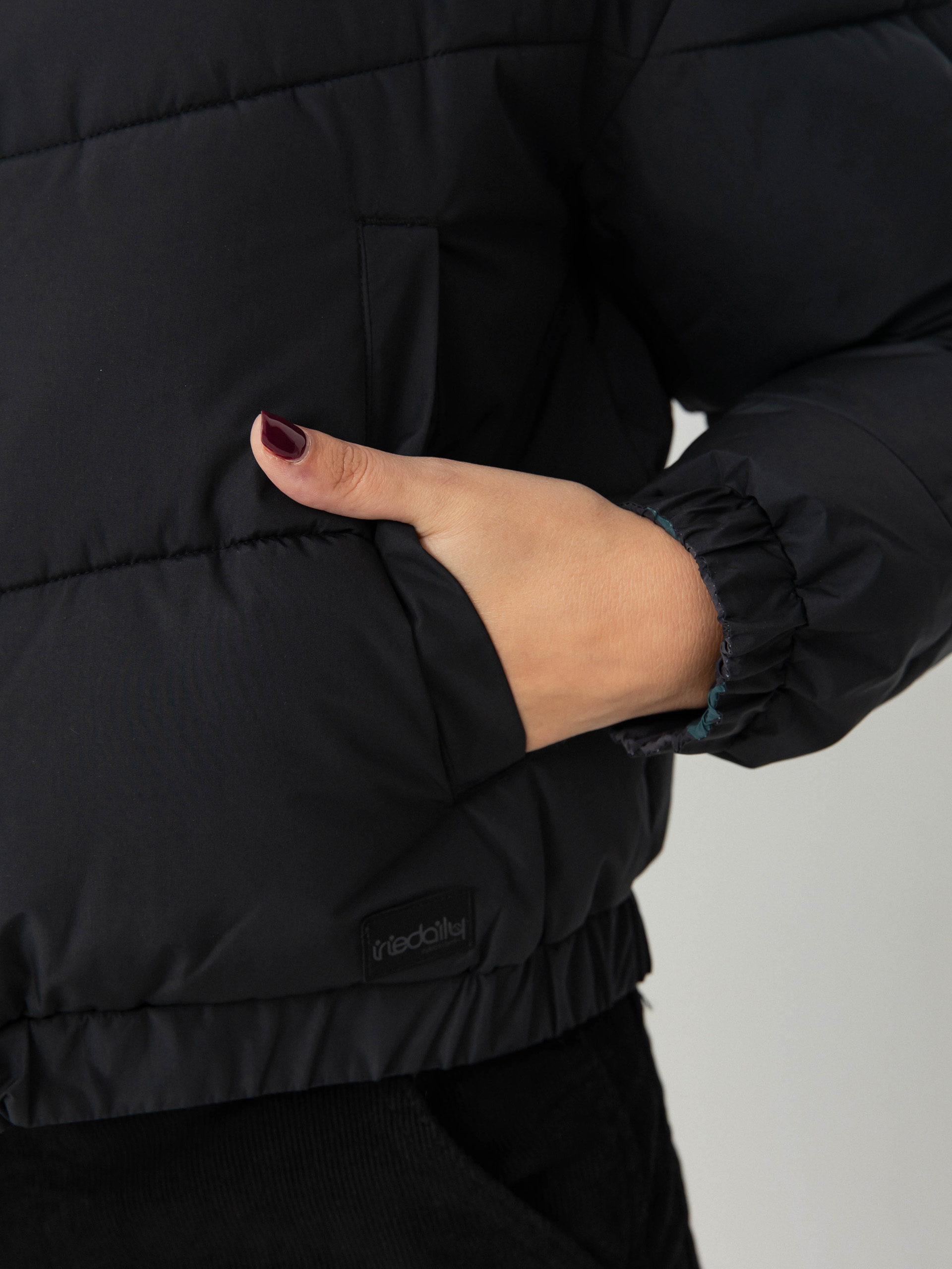 Iriedaily Jacke Paddy Short Wmn (black)