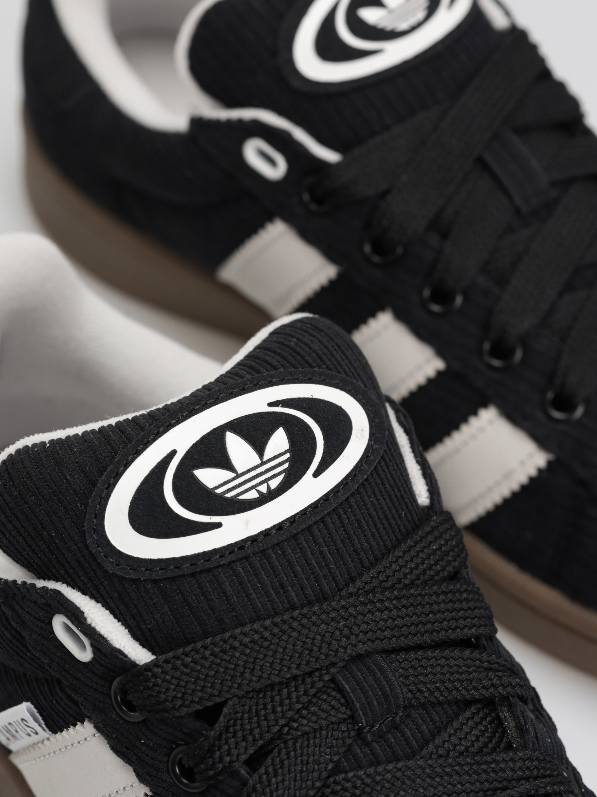 adidas Campus 00s Schuhe (cblack/crywht/gum5)