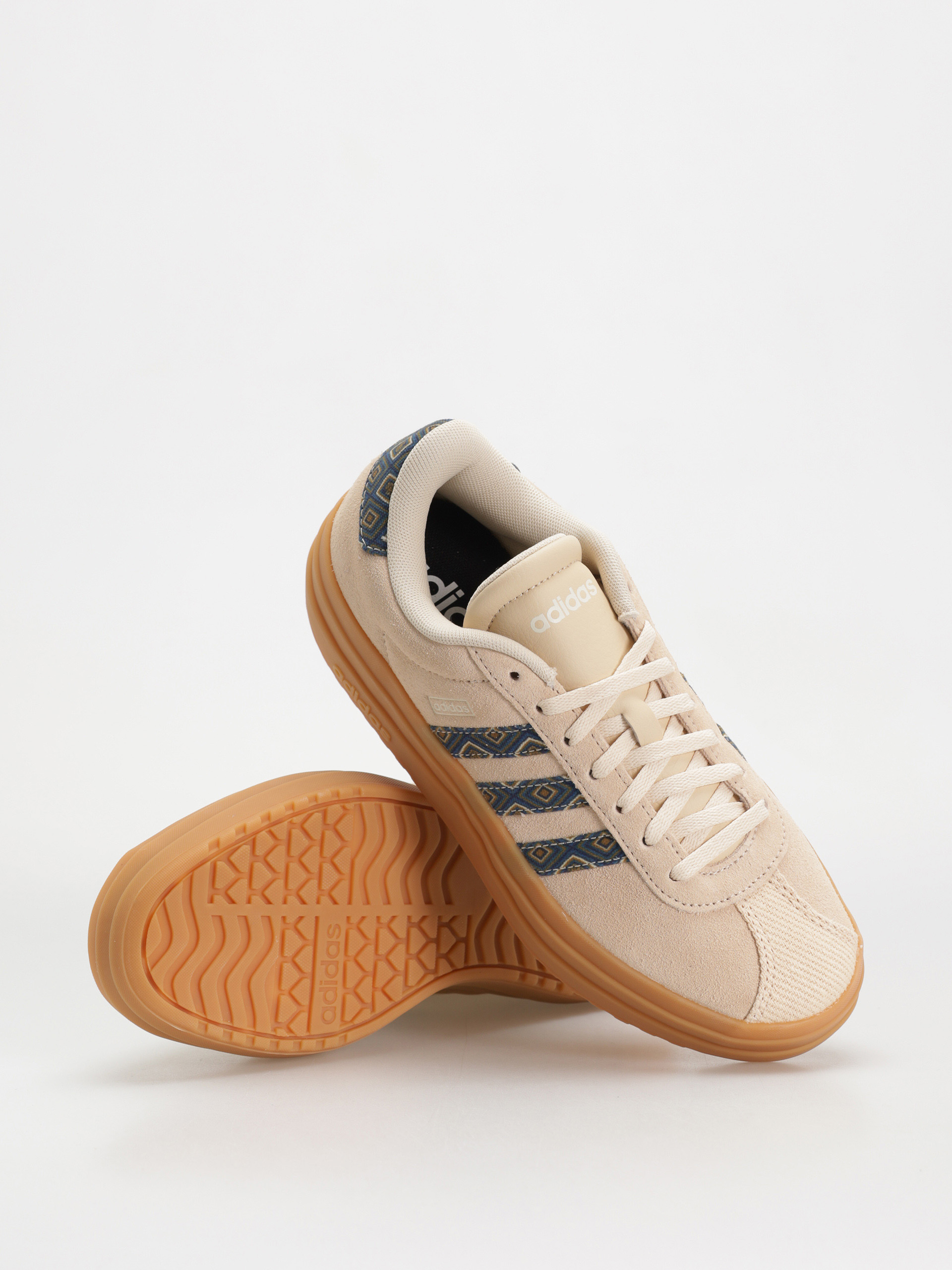 adidas Vl Court Bold Wmn Shoes (crysan/crewht/gum3)