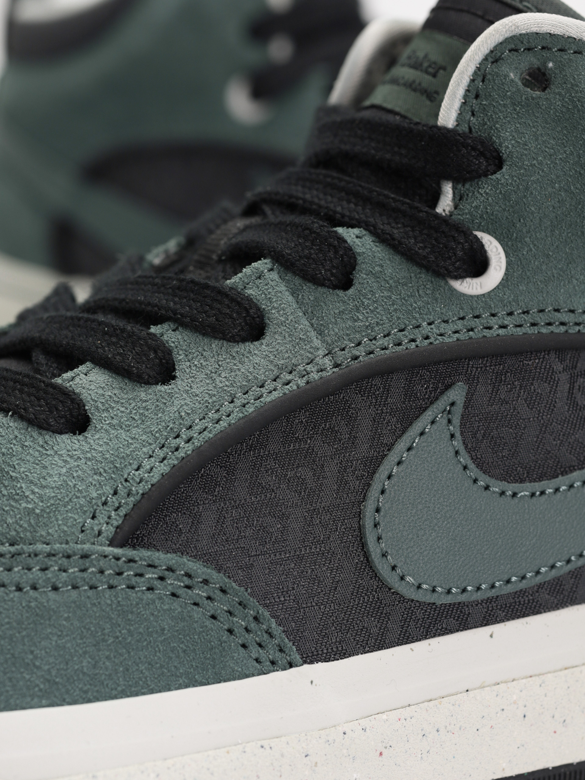 Nike SB React Leo Shoes (vintage green/vintage green black)