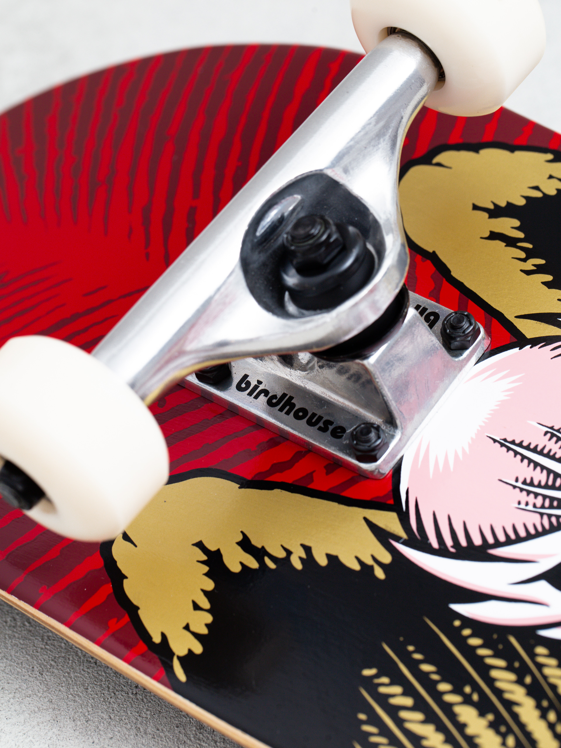 Birdhouse Hawk Icon Skateboard (red)
