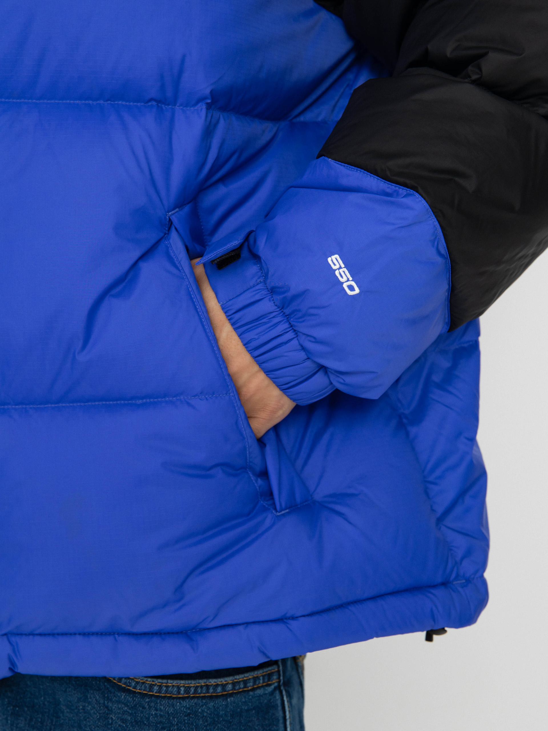 The North Face X Yinka Ilori Down Puffer Jacke (tnf black/solar blue)