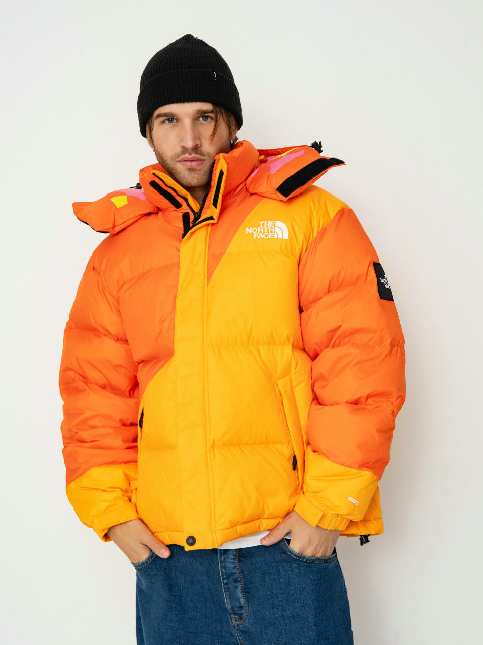 The North Face X Yinka Ilori Down Puffer Jacke (red orange/apricot glaz)