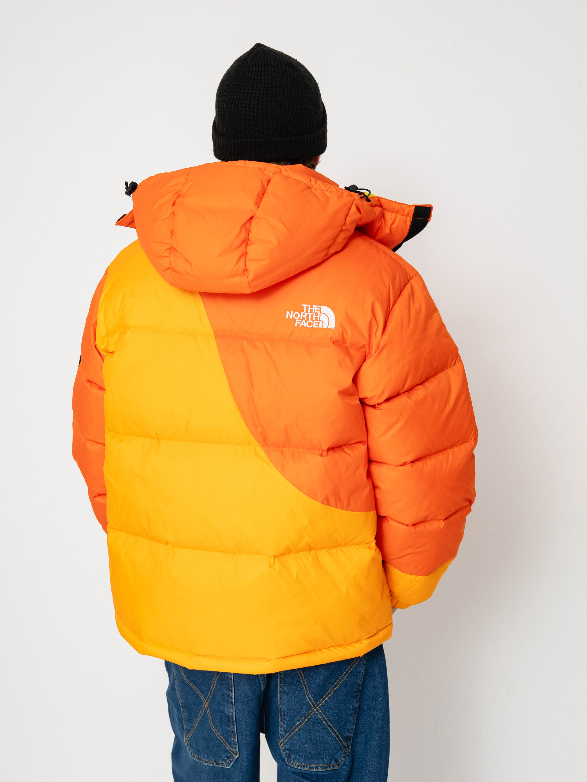 The North Face X Yinka Ilori Down Puffer Jacke (red orange/apricot glaz)
