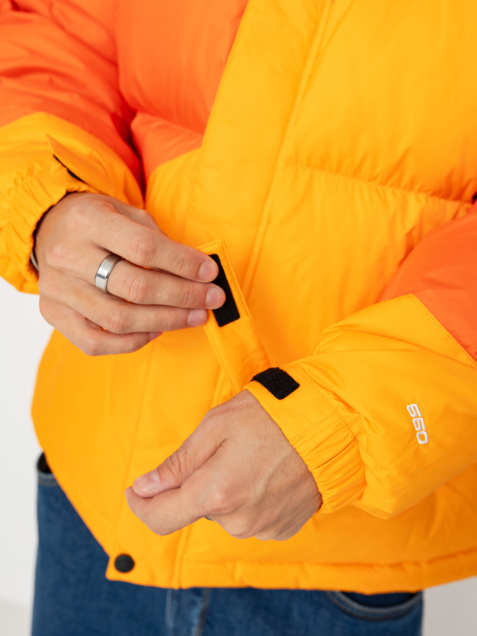 The North Face X Yinka Ilori Down Puffer Jacke (red orange/apricot glaz)