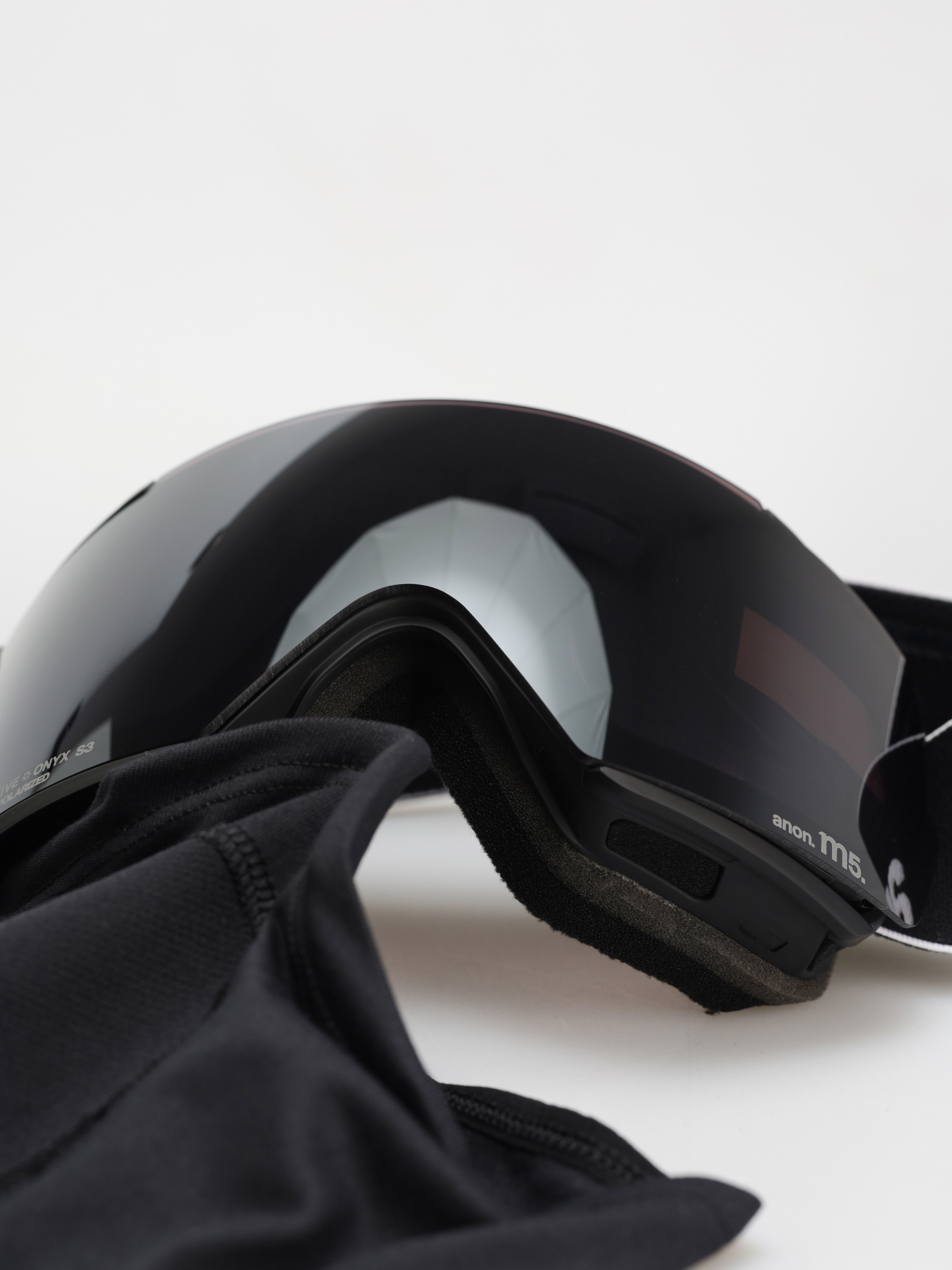 Anon M5 Perceive Polar Goggles (black/perceive sunny polarized onyx/perceive variable violet)