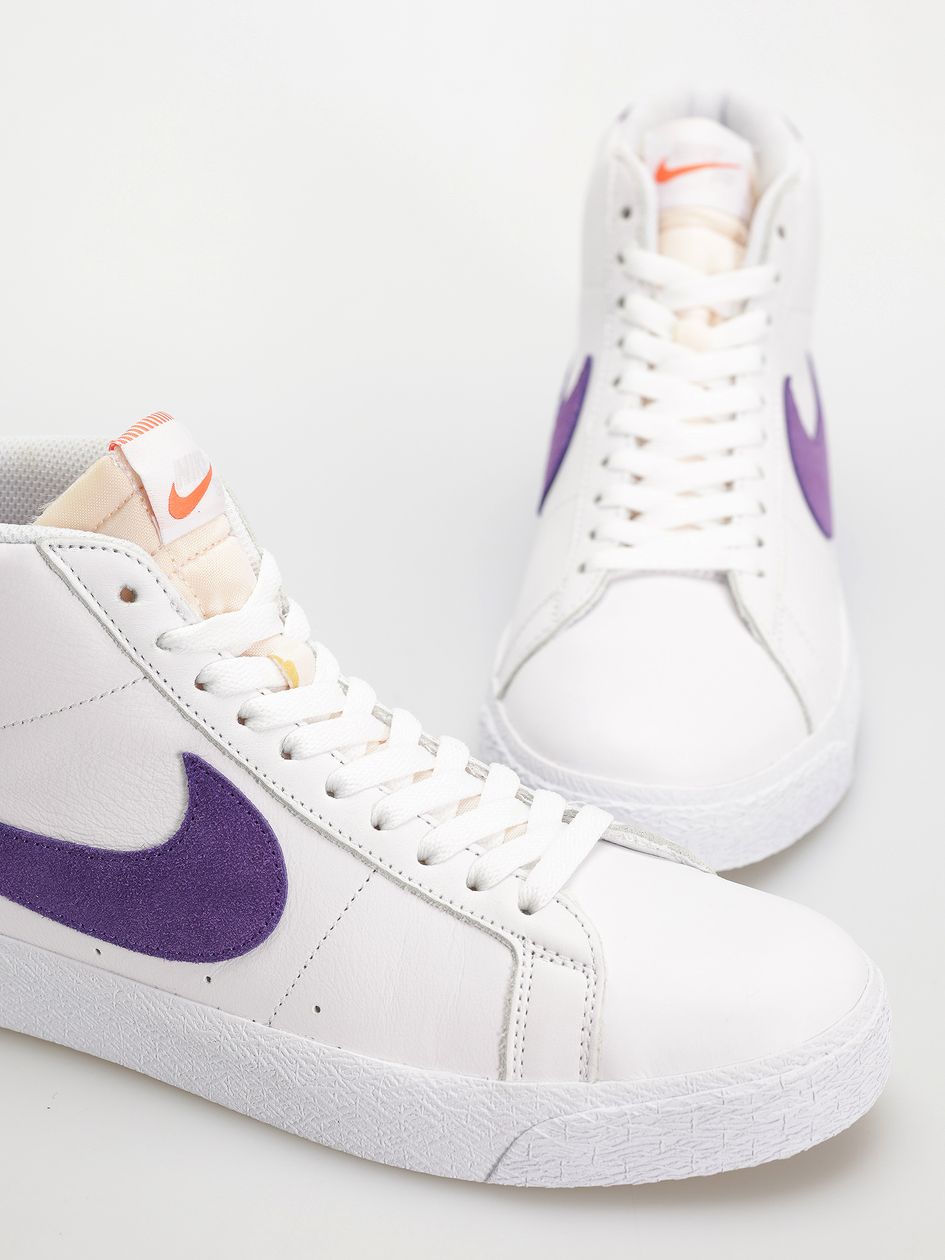 Nike SB Zoom Blazer Mid Shoes (white/court purple white gum light brown)