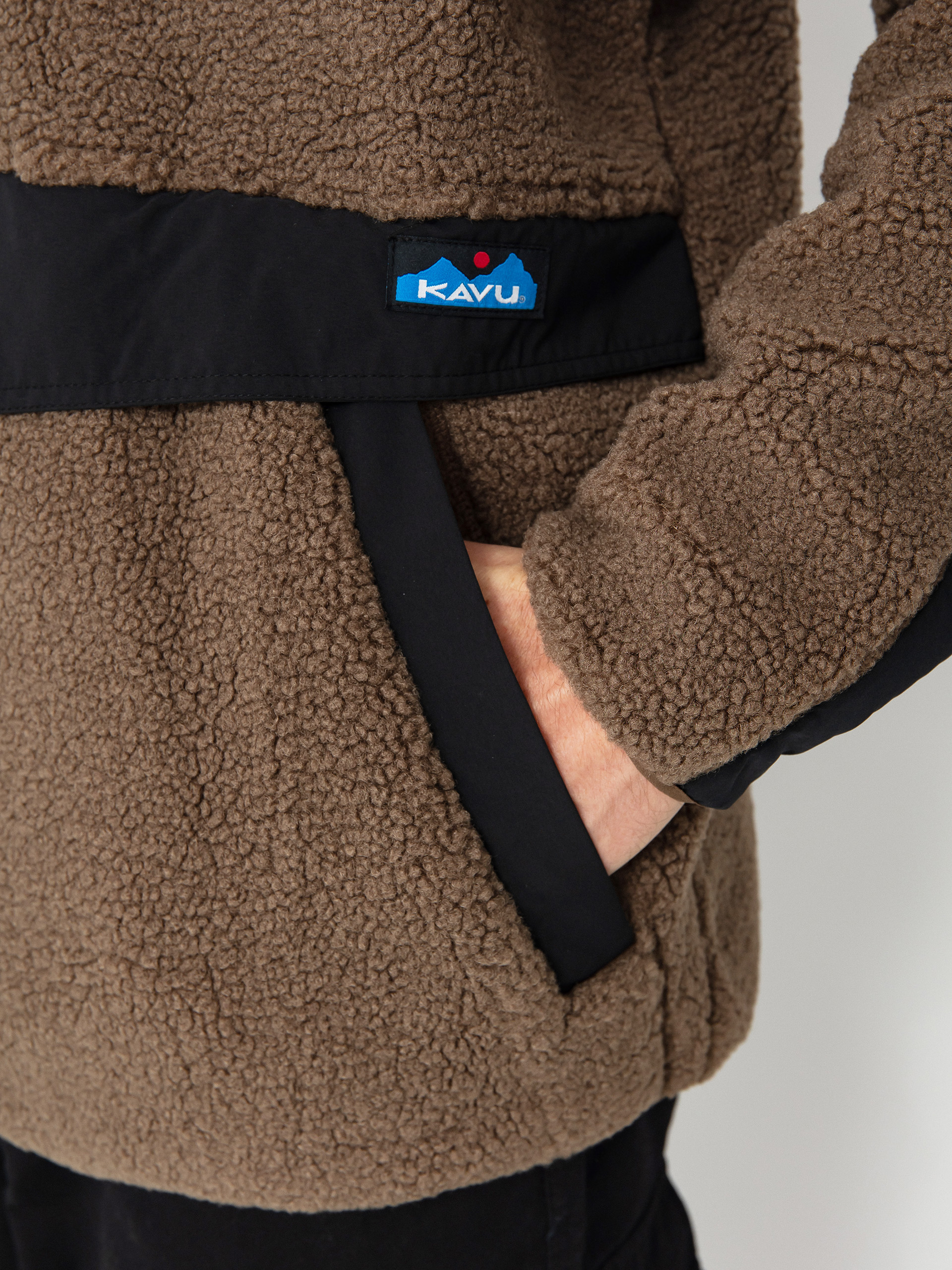 Mens Kavu Fleece  Port Pullover (walnut)