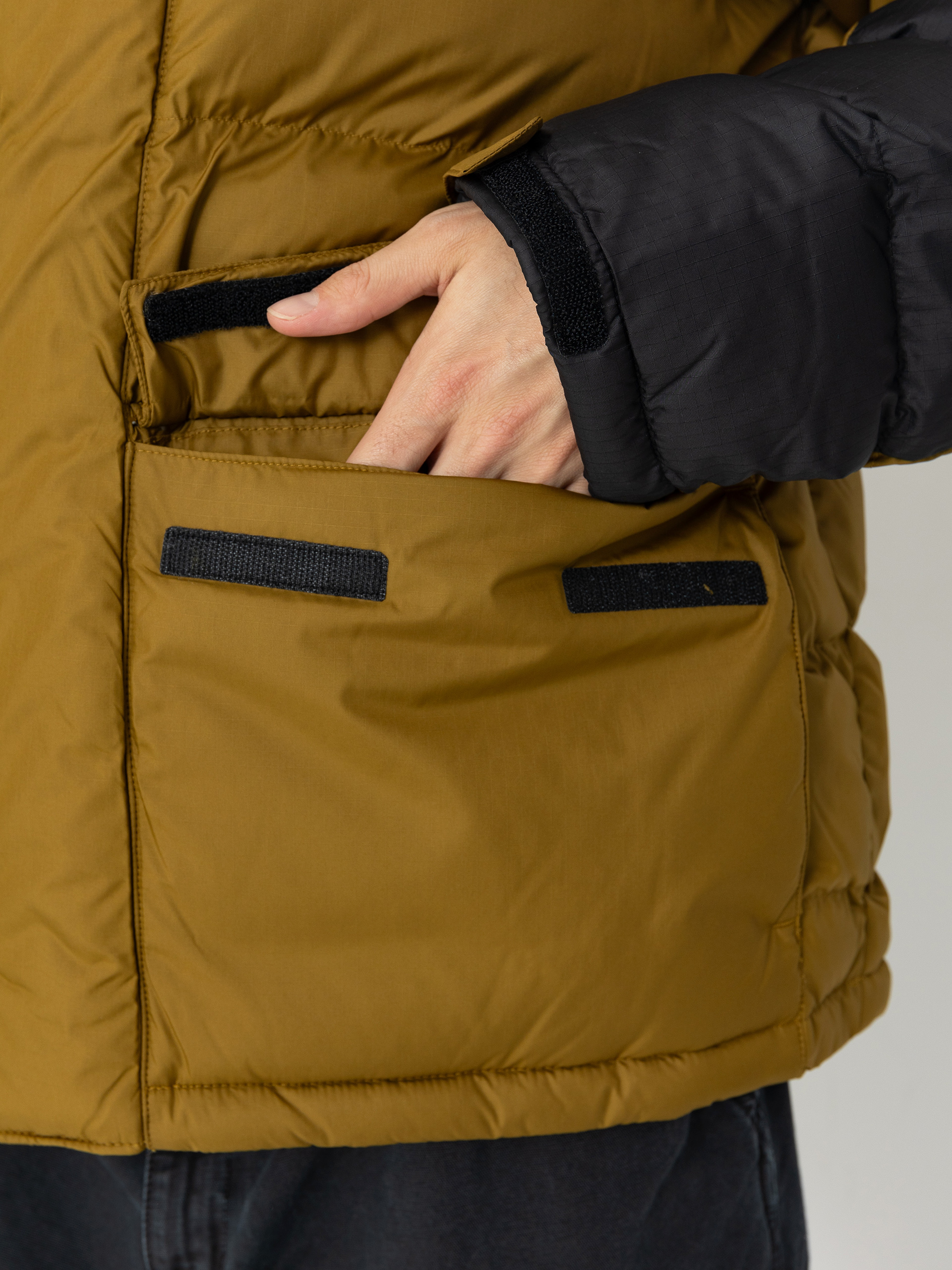 The North Face Limbara Insulated Jacket (moss green)