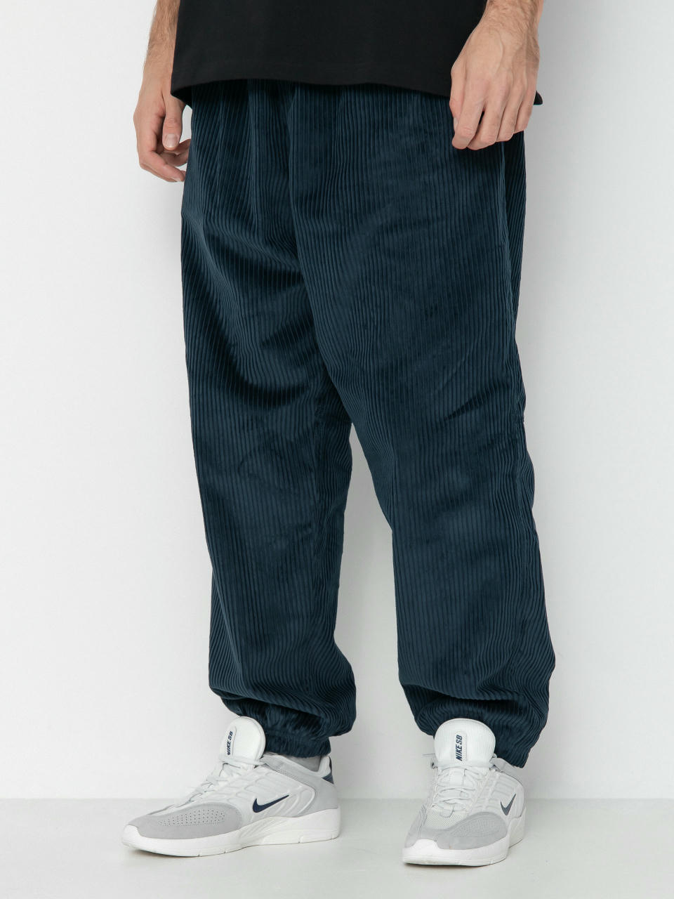 Nike SB Elastic Cord Pants (armory navy/team red)