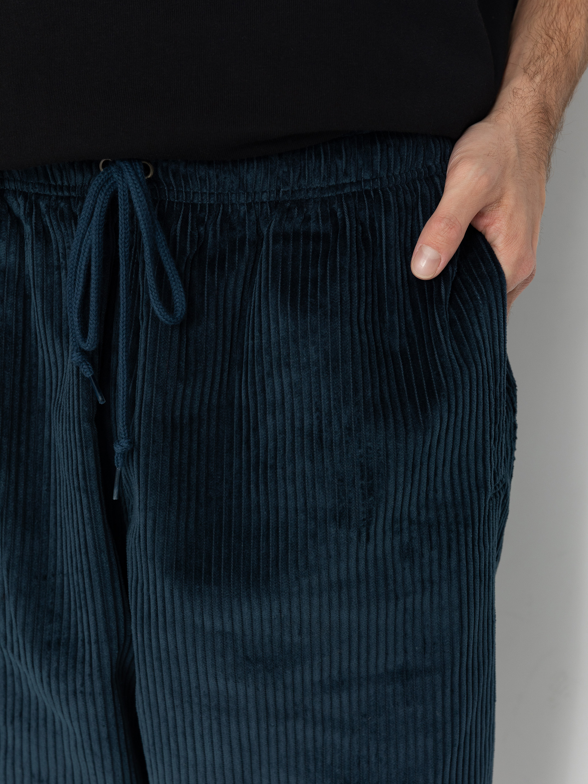 Nike SB Elastic Cord Pants (armory navy/team red)