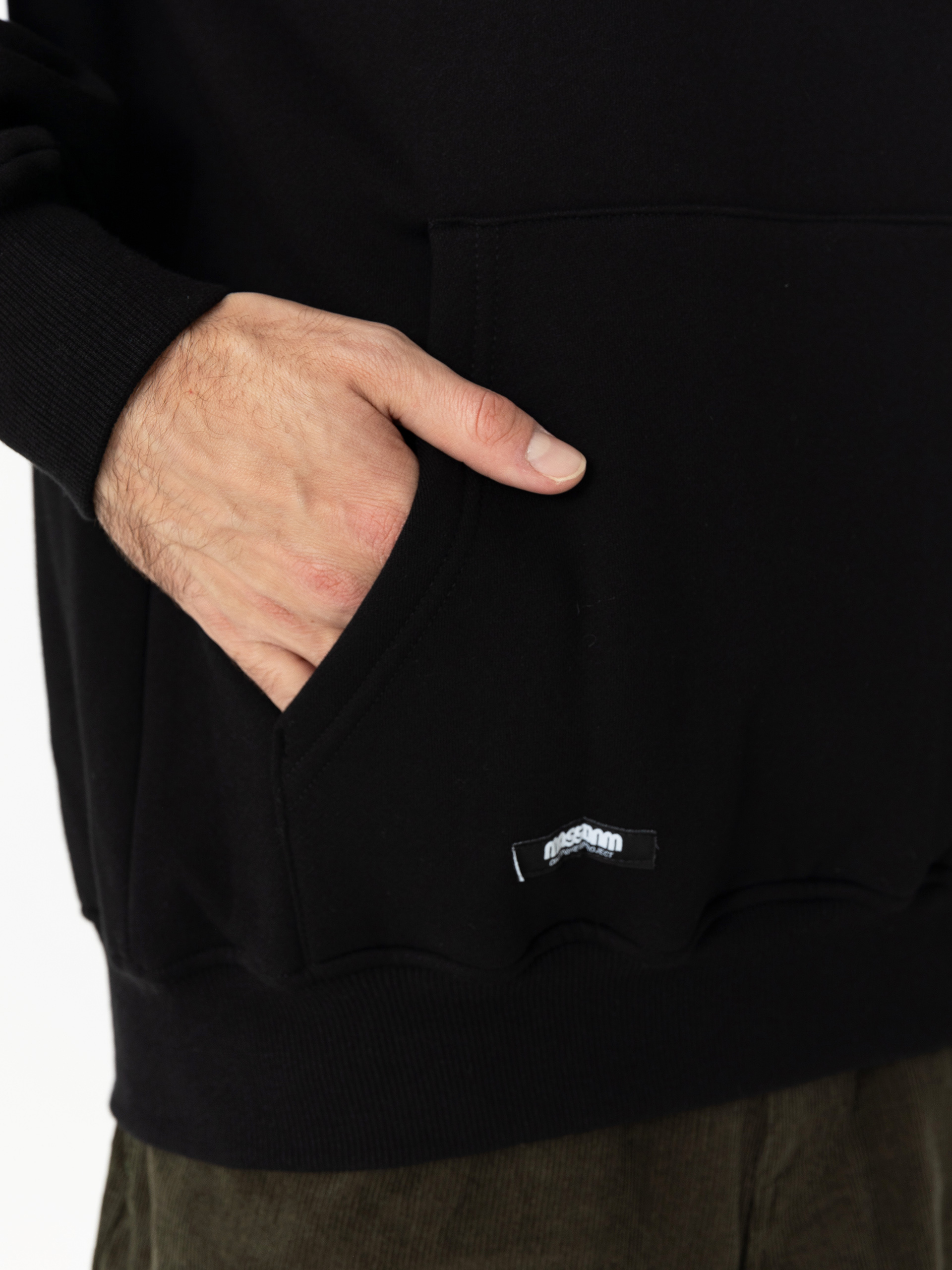 MassDnm Roy HD Hoodie (black)