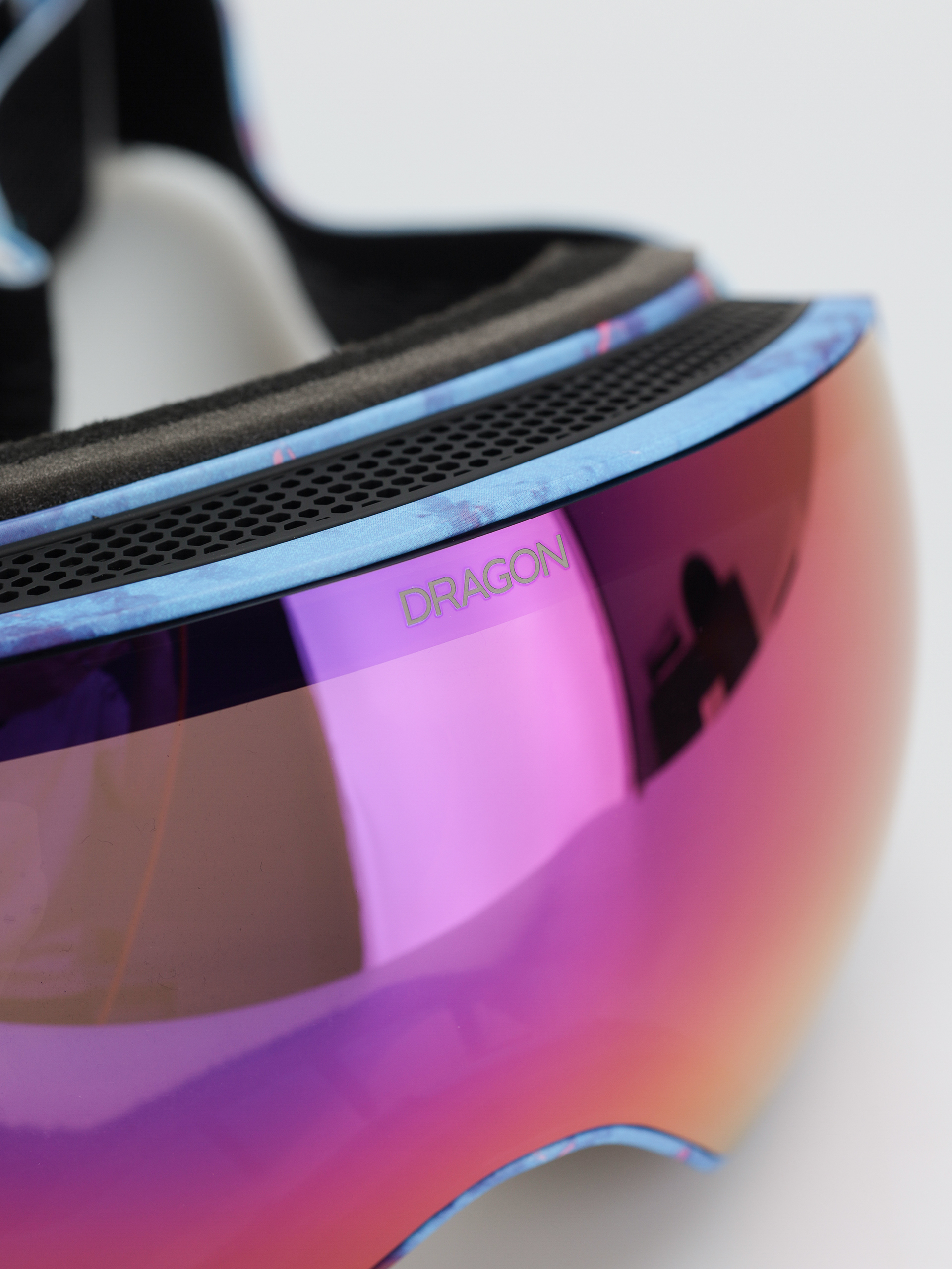 Dragon Goggle X2S (predator/lumalens purple ion+lumalens midnight)