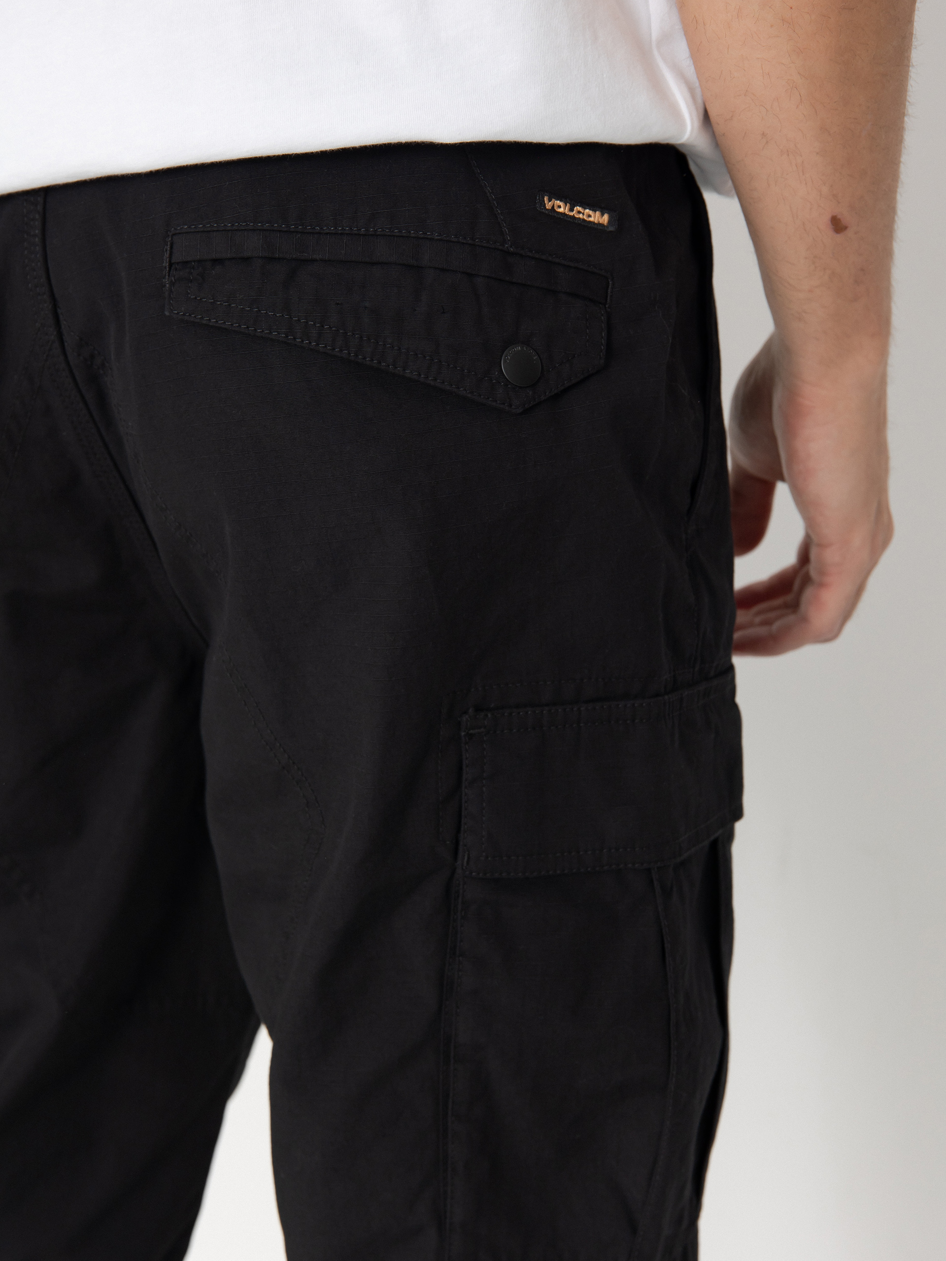 Volcom Strange Tripper Tapered Cargo Pants (black)