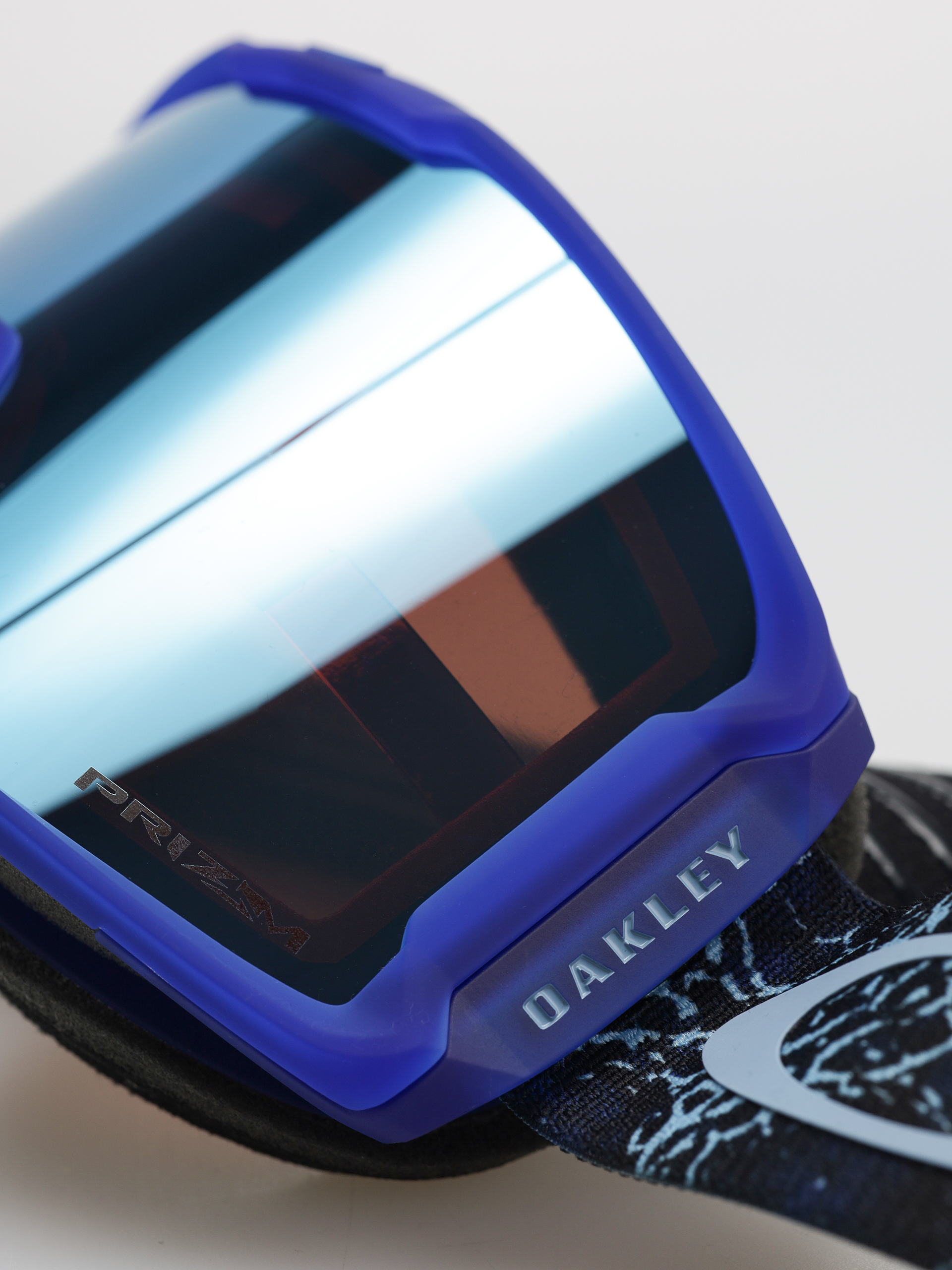 新品未使用　Oakley Line Miner M Blue Blaze Oakley Line Miner™ M Snow Goggles - Blue Blaze - Prizm Snow