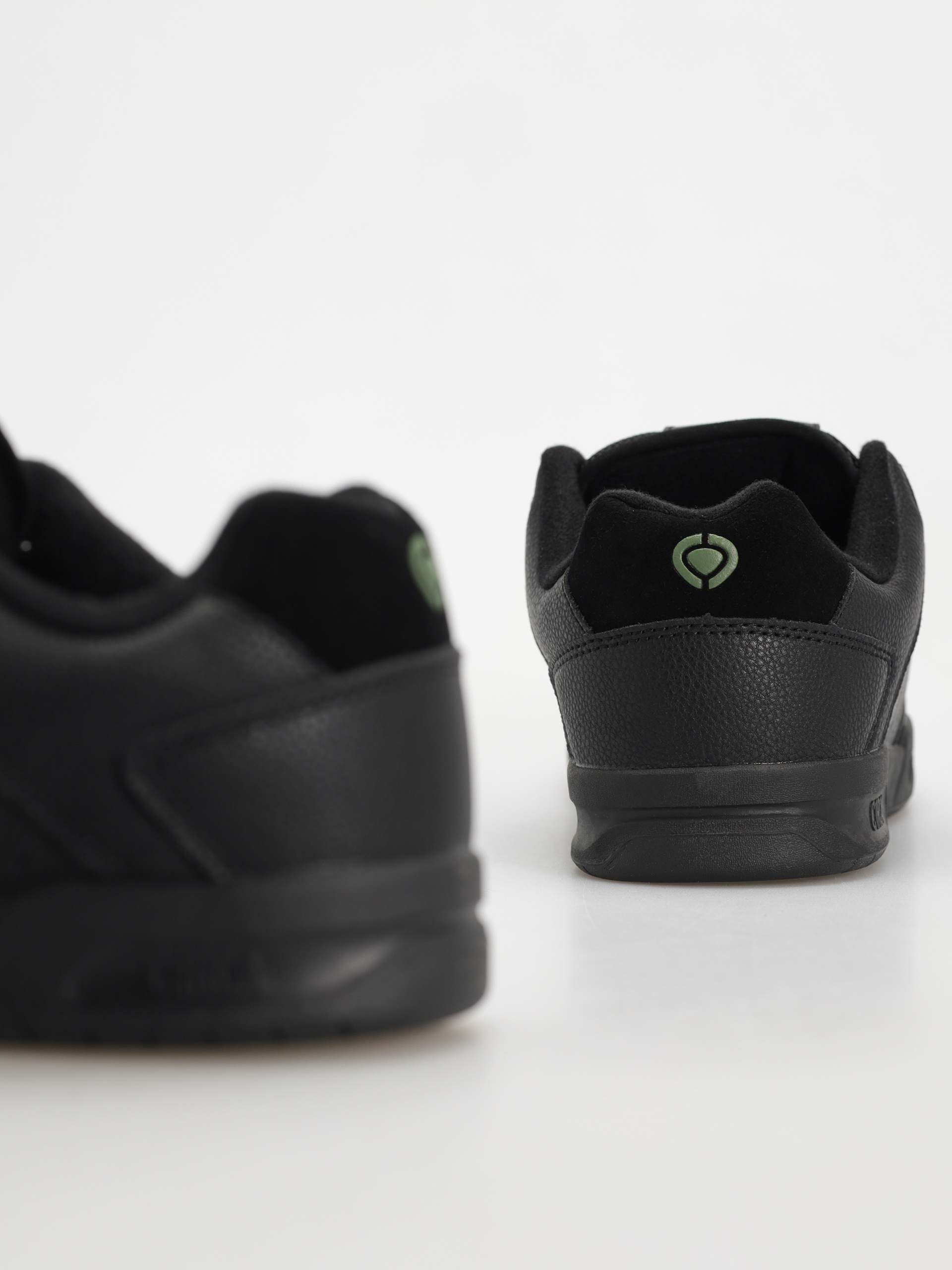 Circa 805 Shoes (black/thyme)