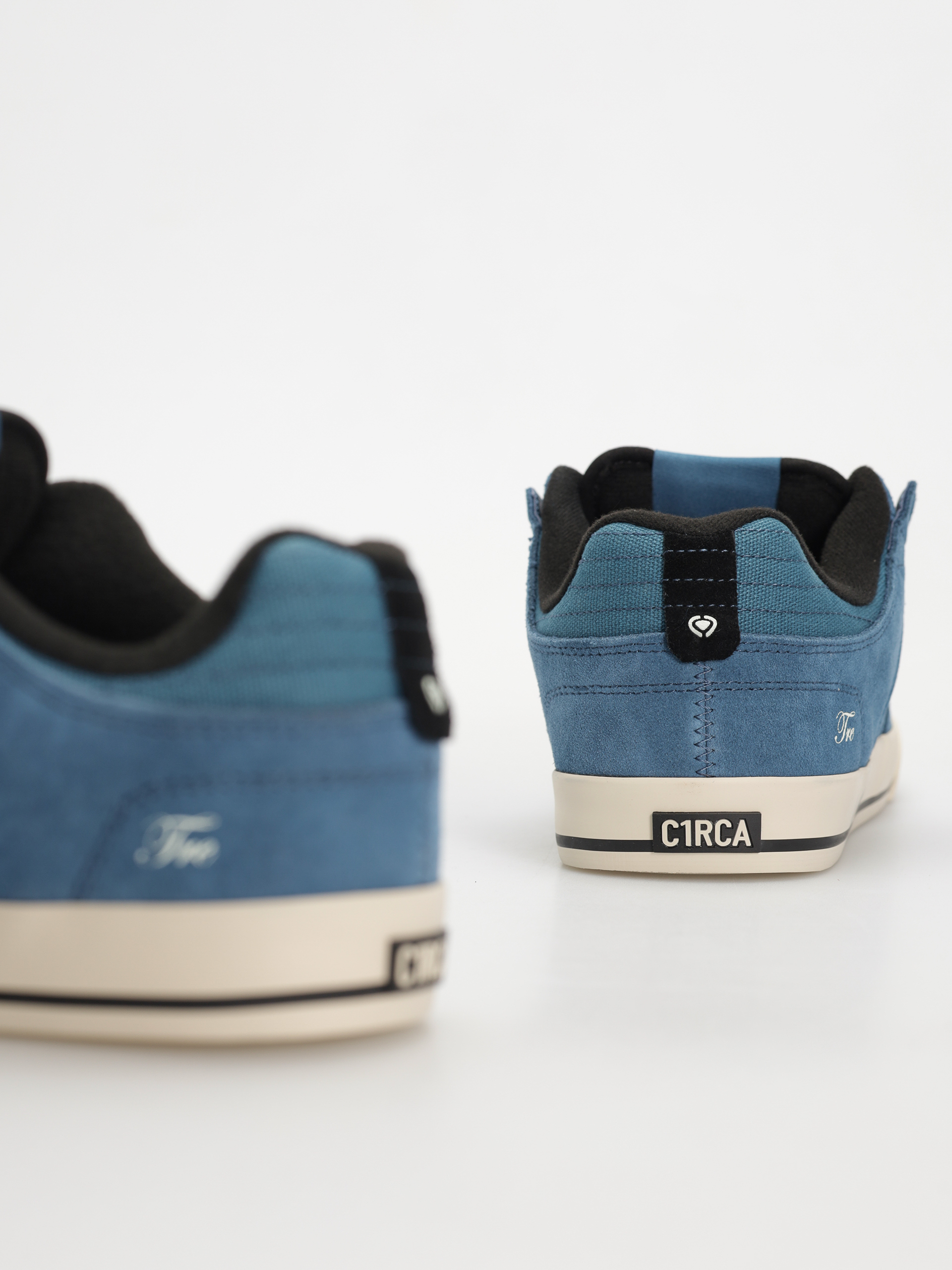 Circa Tre Shoes (ink blue/birch)