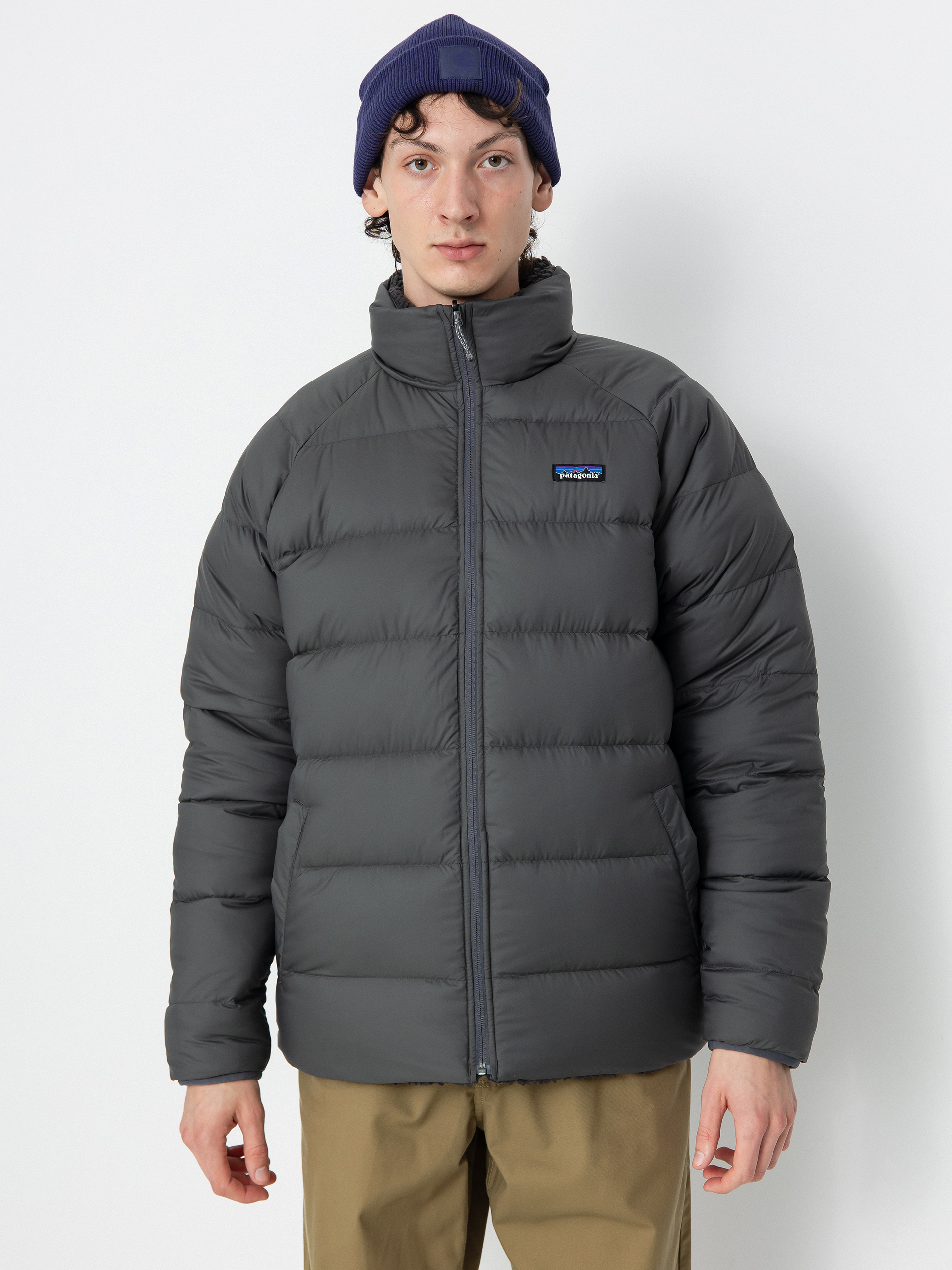 Patagonia Jacket Reversible Silent Down (forge grey)