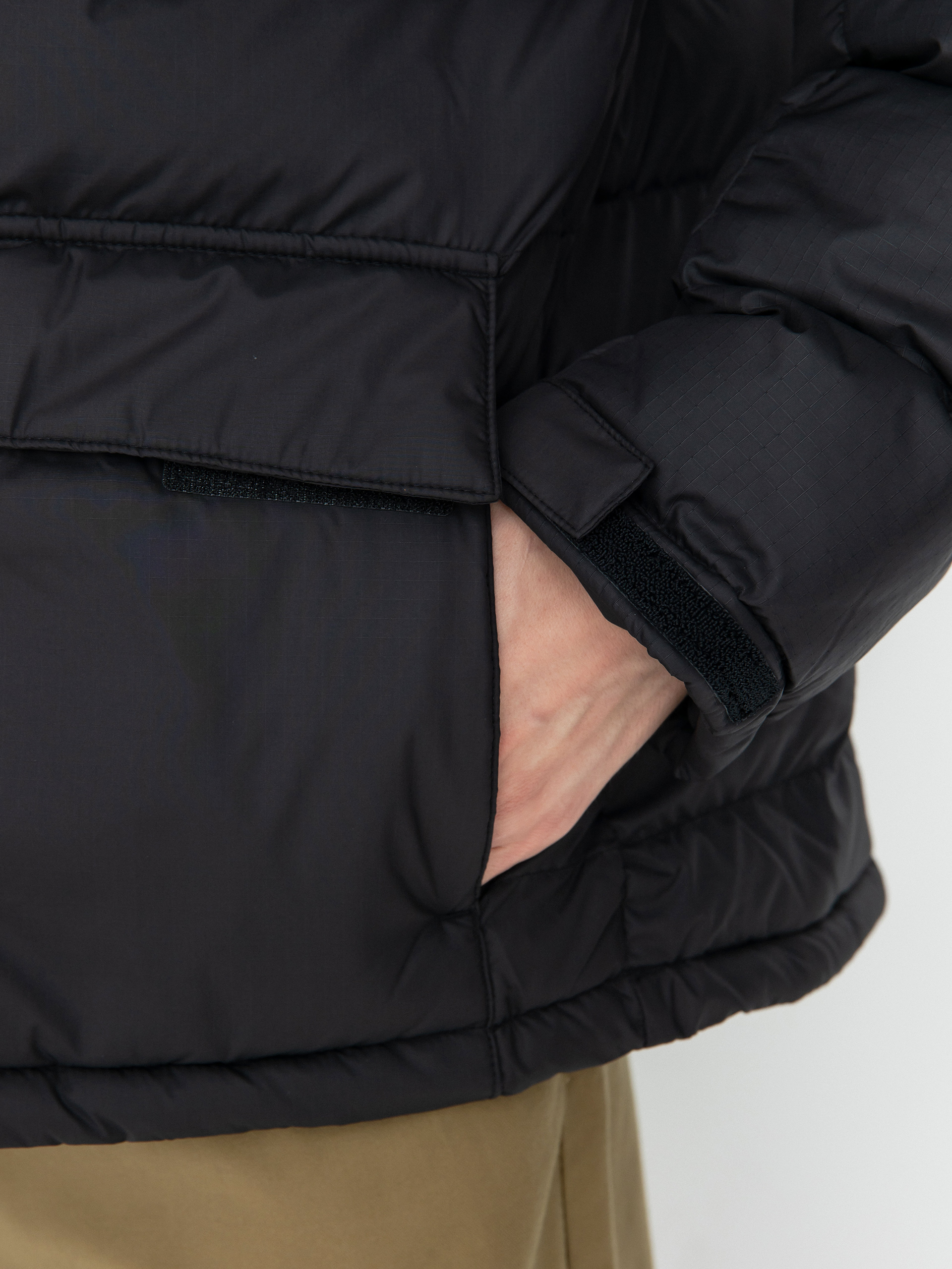 The North Face Limbara Insulated Jacke (tnf black)