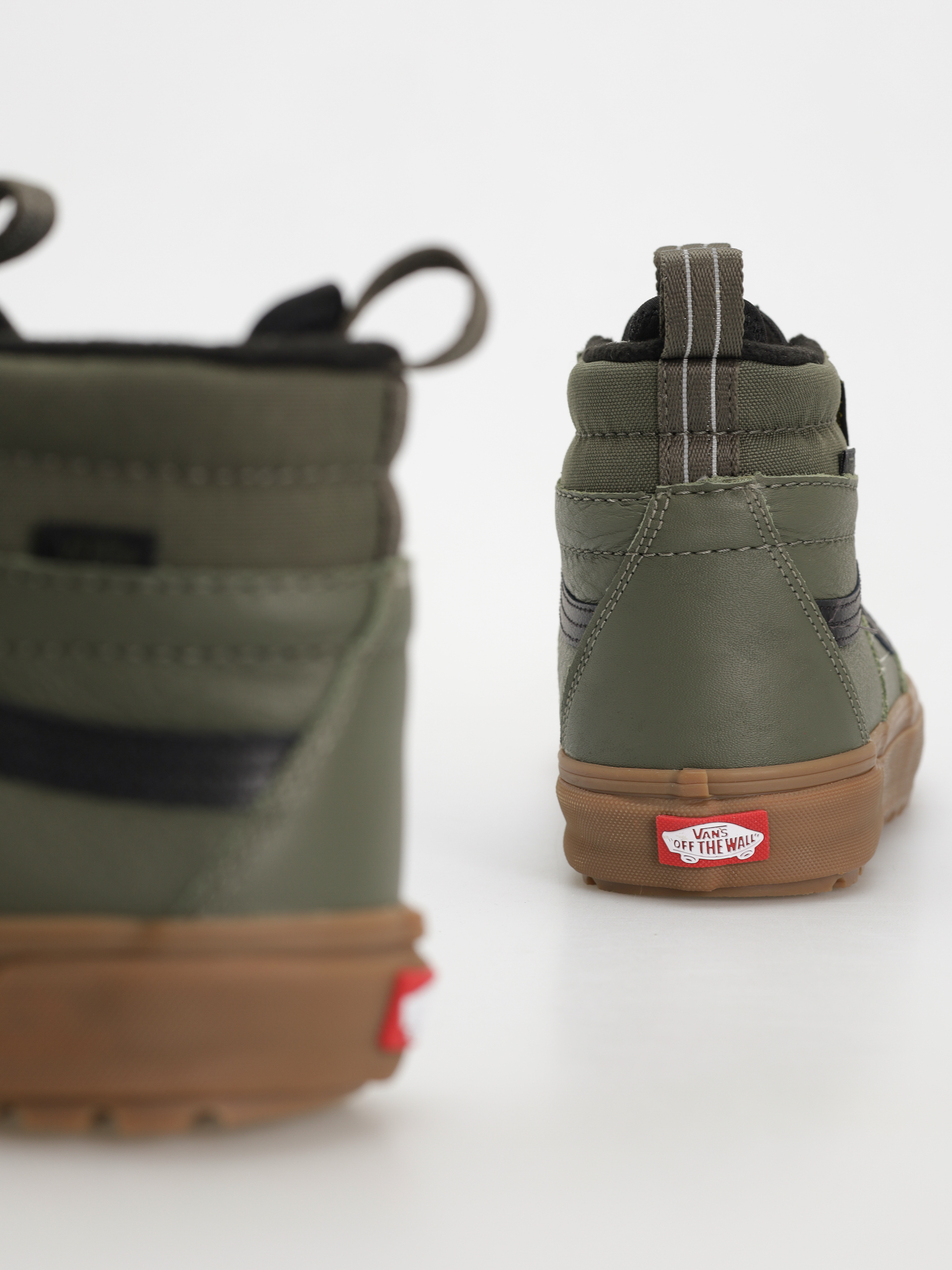 Vans Sk8 Hi Waterproof MTE Shoes (grape leaf/gum)