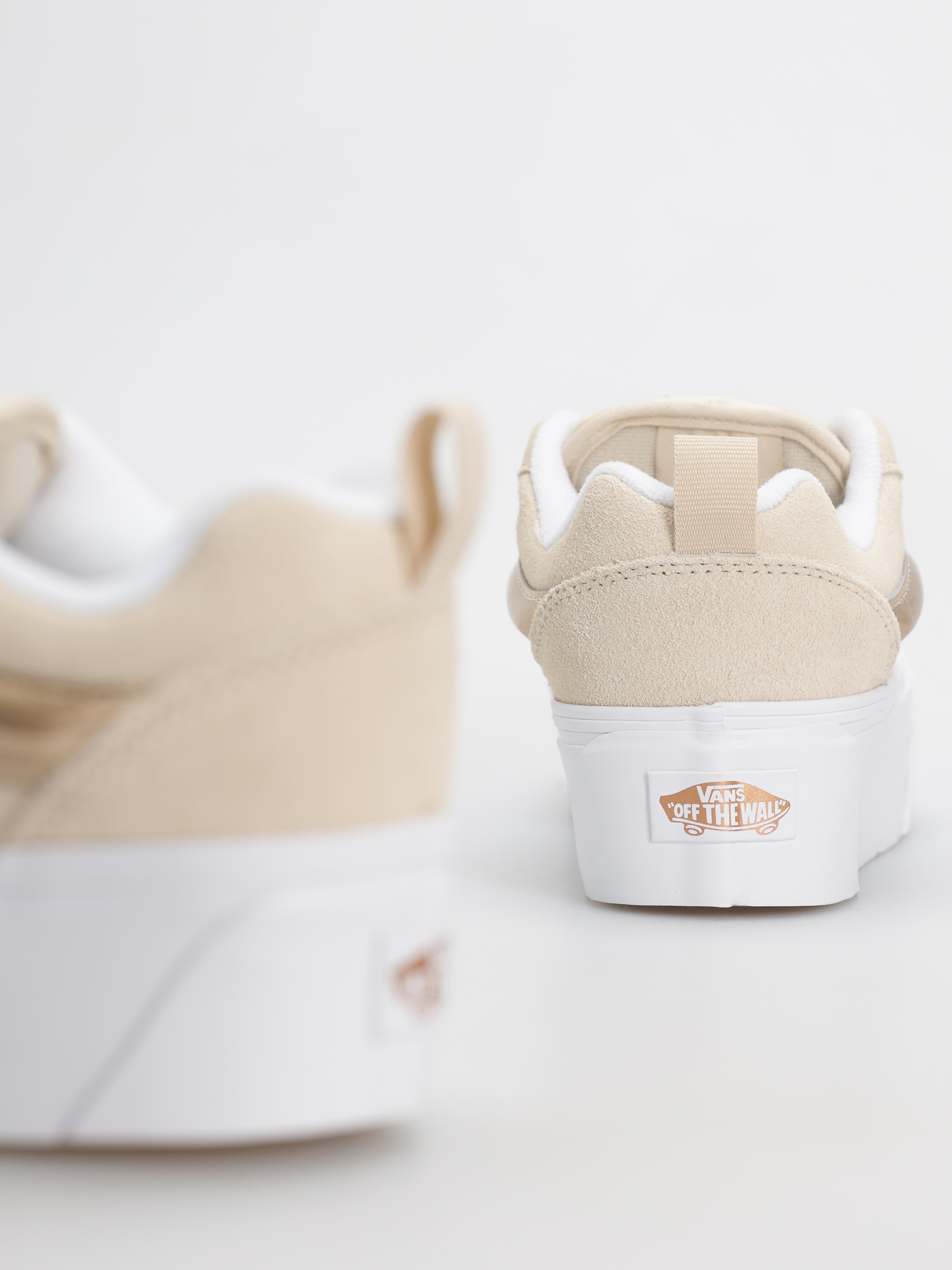 Vans Knu Stack Shoes (high shine gold)