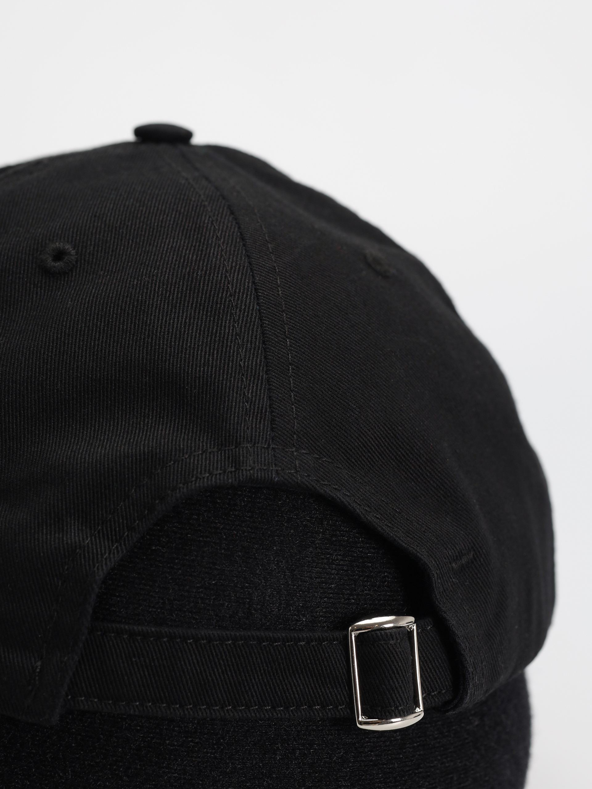 即完　diaspora skateboards cap black SINGLE SKULL SNAPBACK - BLACK – Zero Skateboards