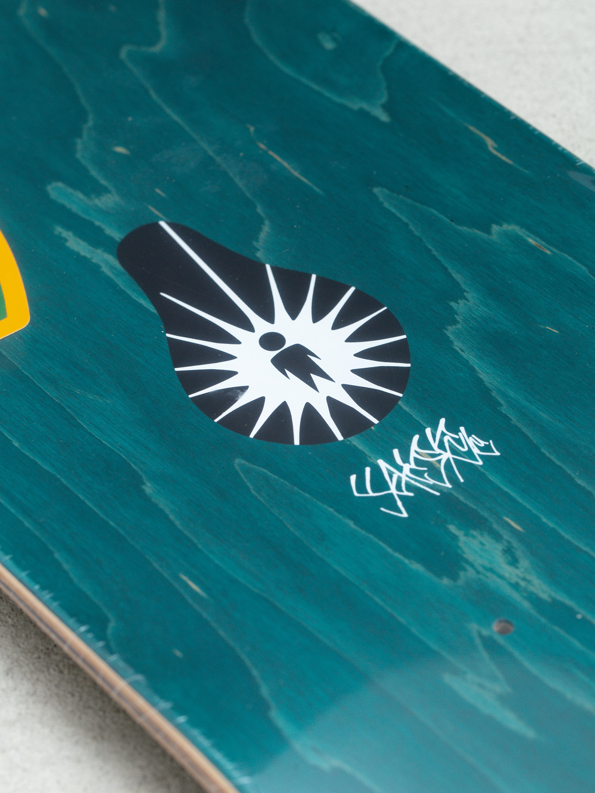 Alienworkshop Yaje Cado Deck (beige/green)