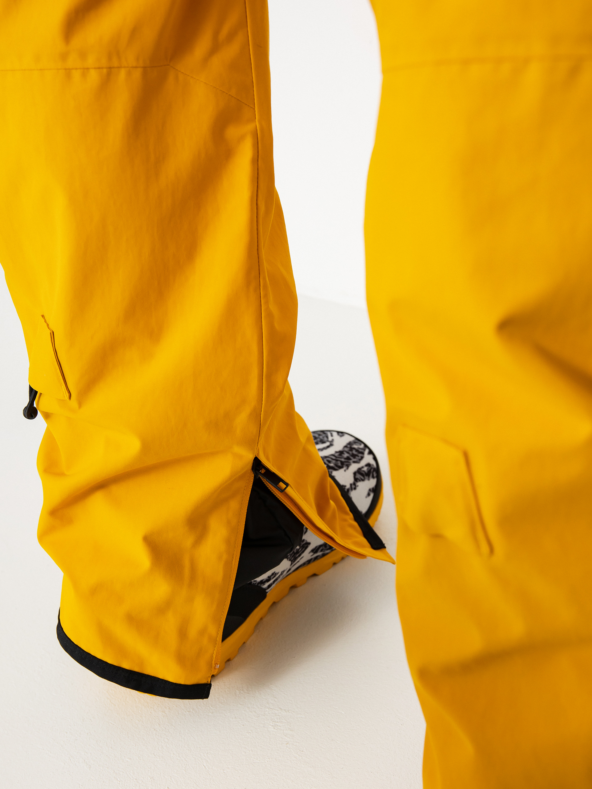 Mens Burton Snowboard pants Ak Gore Tex Cyclic (goldenrod)