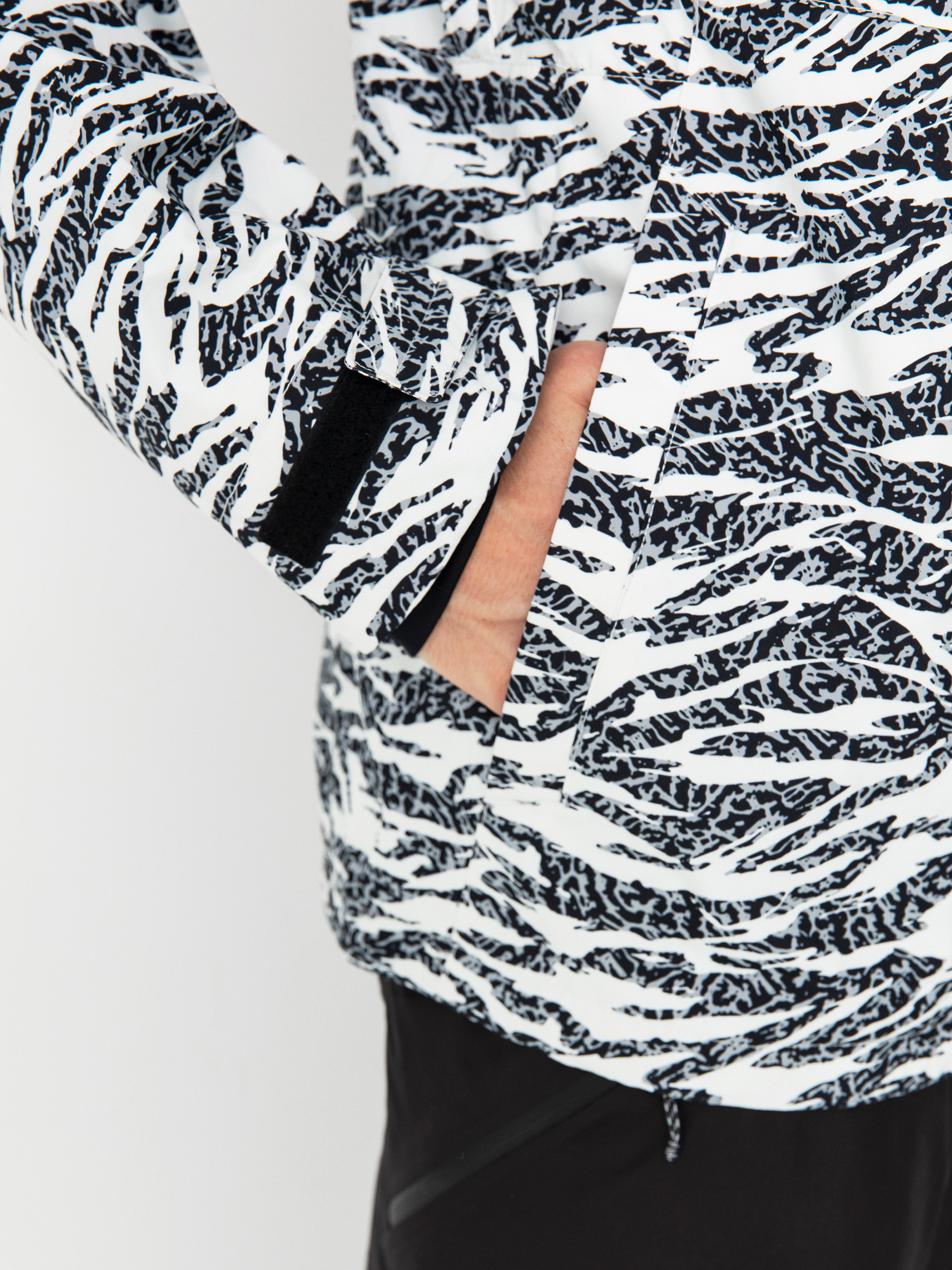 Mens Burton Snowboard jacket Lodgepole (zebra camo)