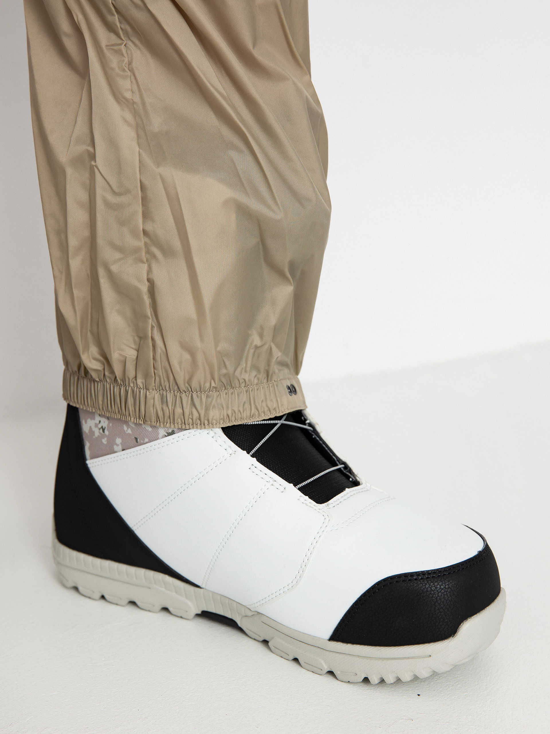 Mens Burton Snowboard pants Reserve Gore Tex Bib (snowfall camo)