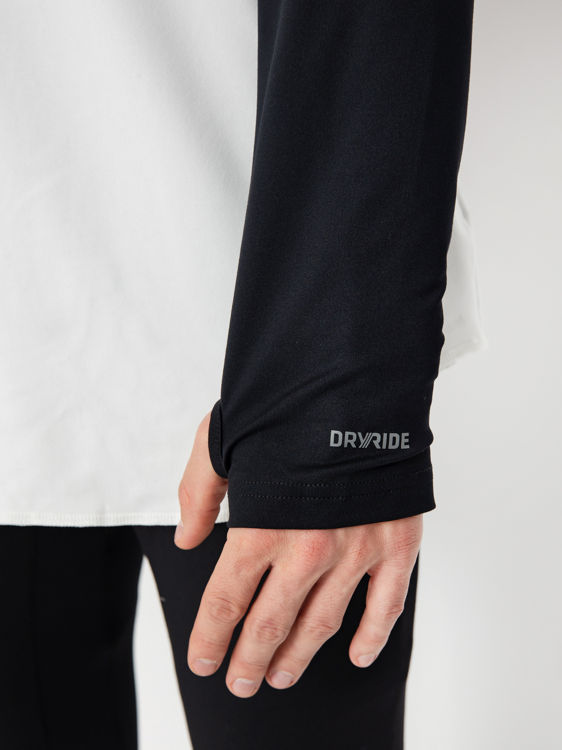 Burton Roadie Tech Midweight Crew Longsleeve (stout white/true black)